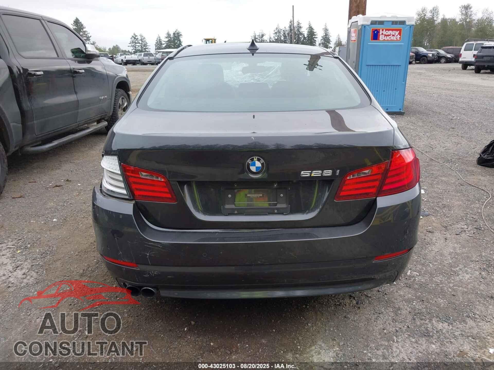 BMW 528I 2012 - WBAXH5C56CDW11656