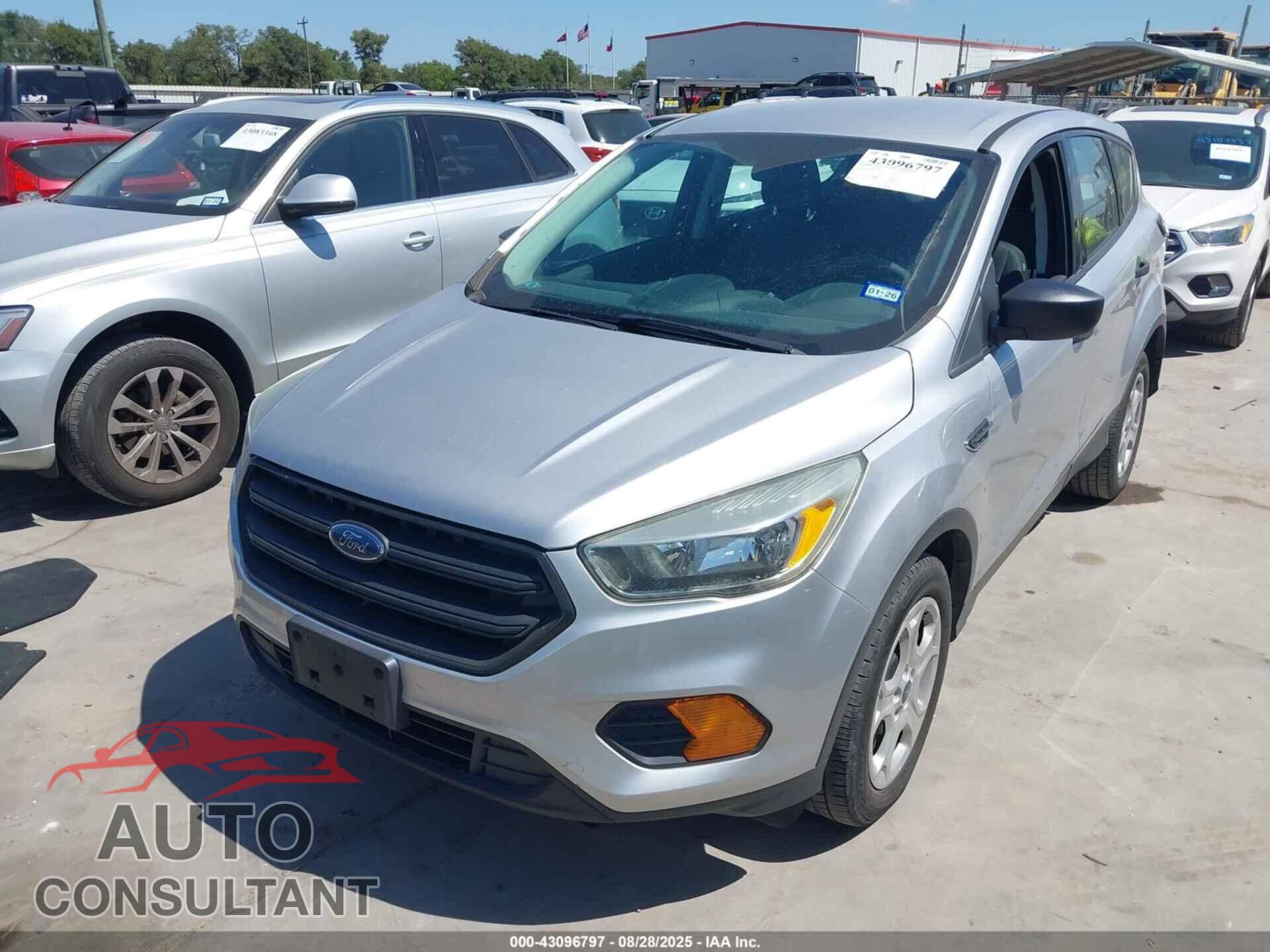 FORD ESCAPE 2017 - 1FMCU0F79HUC11610