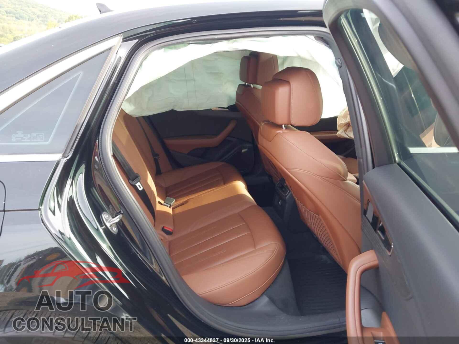 AUDI A4 2021 - WAUDAAF44MA018951