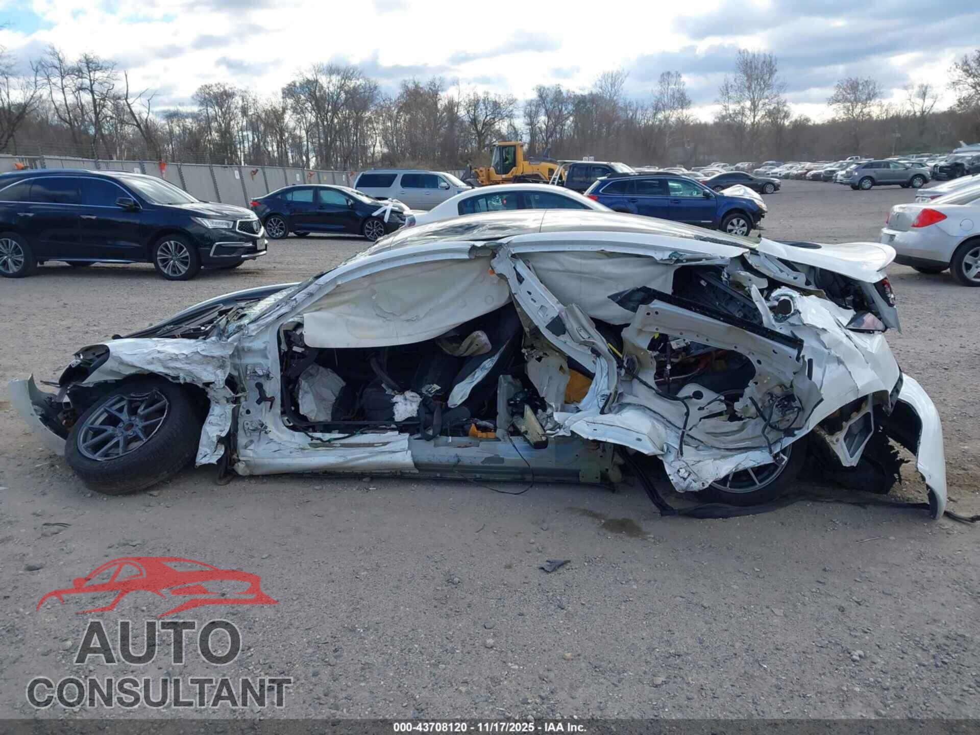 TESLA MODEL 3 2021 - 5YJ3E1EB0MF045316