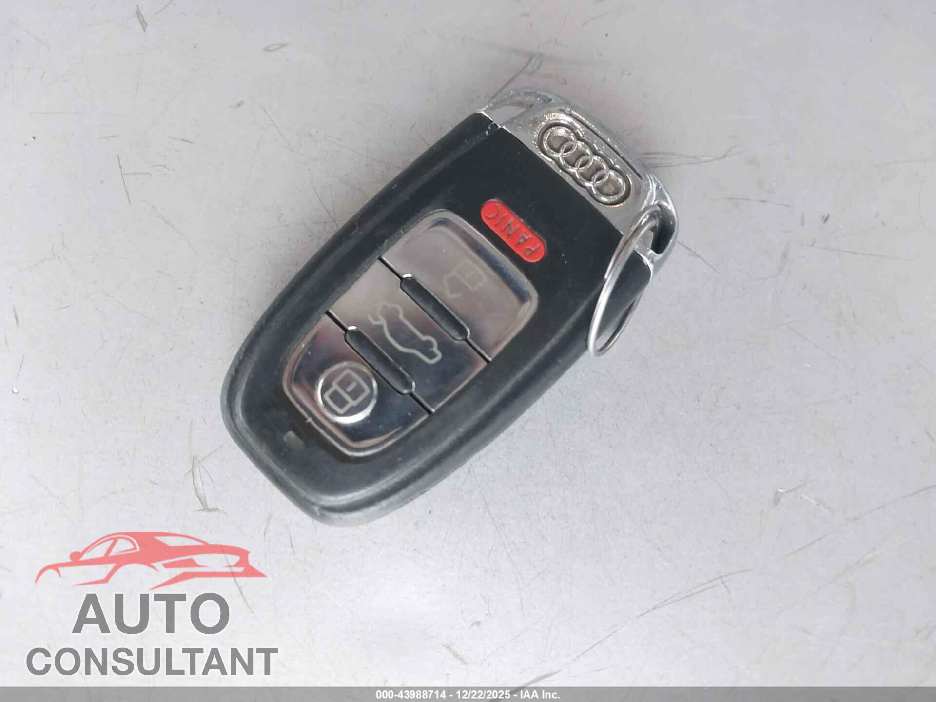 AUDI A5 2010 - WAULFAFR4AA001152