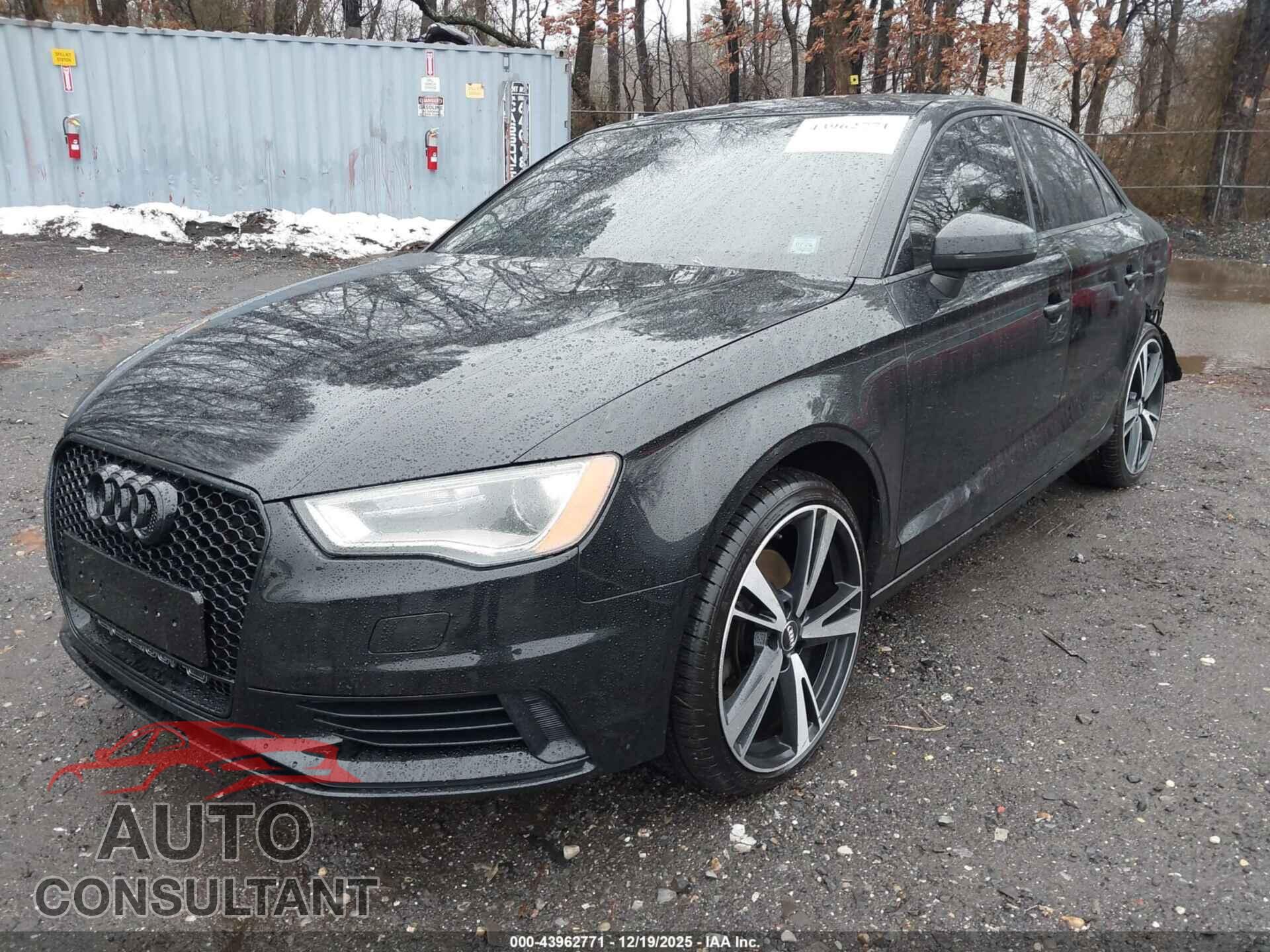 AUDI A3 2015 - WAUBFGFF7F1064046