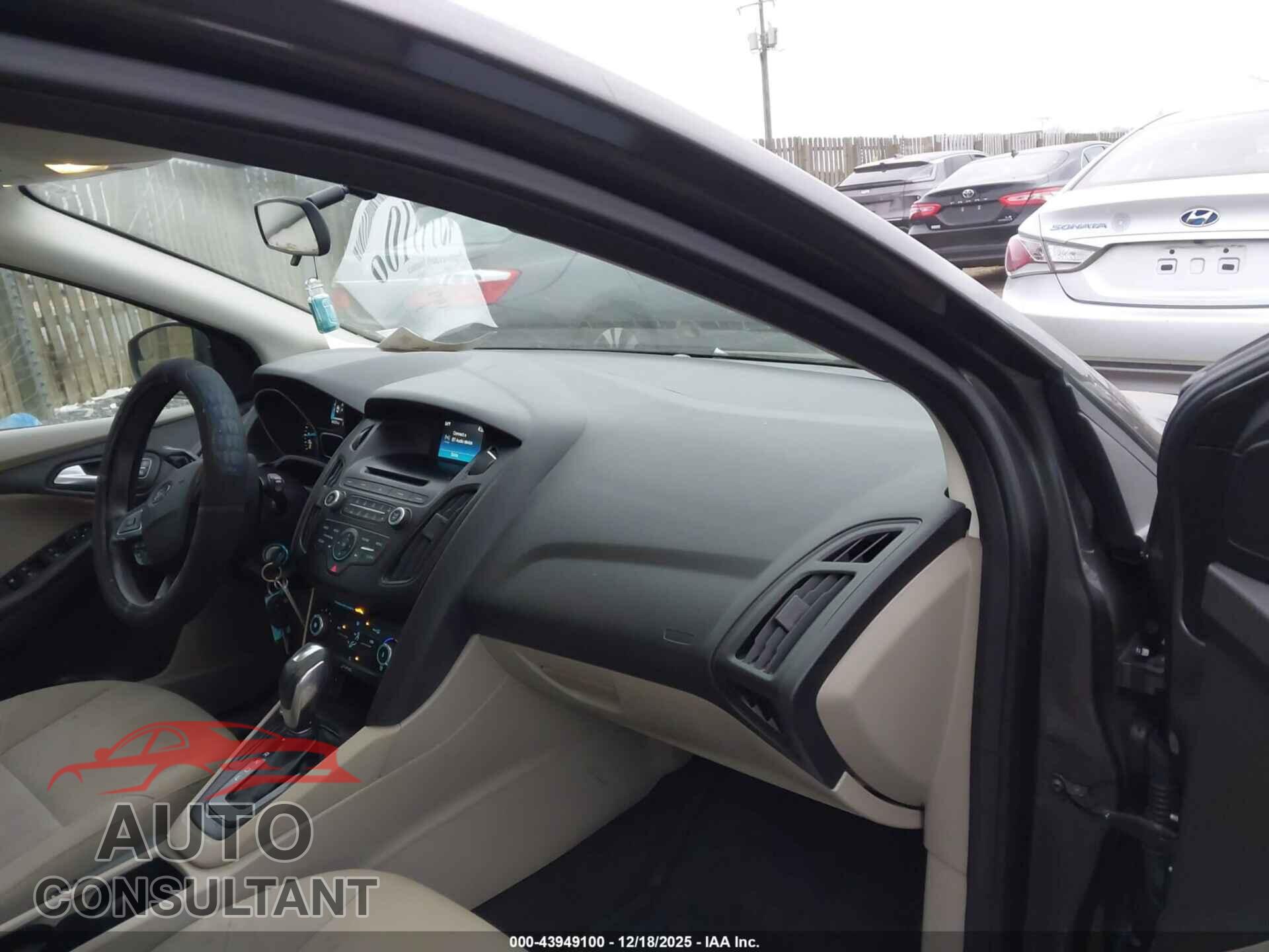 FORD FOCUS 2016 - 1FADP3K20GL261138