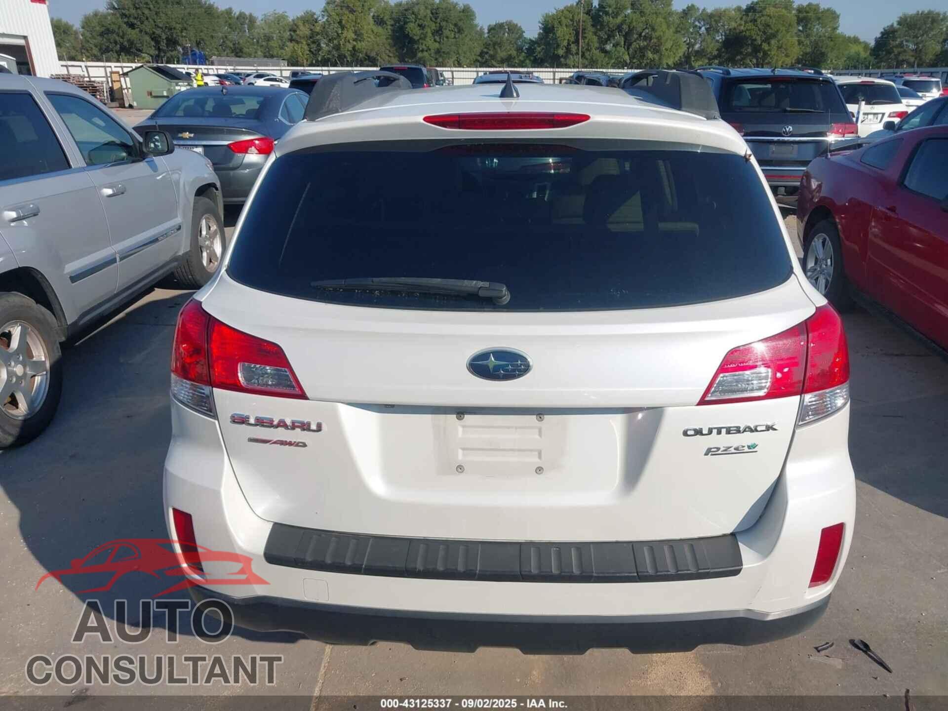 SUBARU OUTBACK 2014 - 4S4BRBLC4E3236412