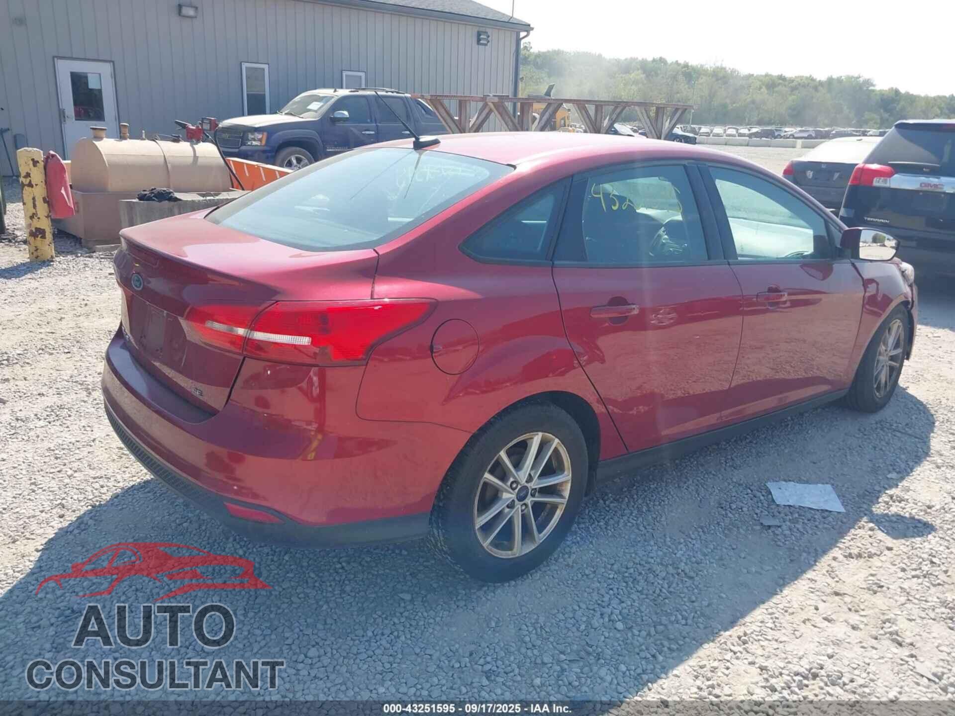 FORD FOCUS 2017 - 1FADP3F2XHL243225