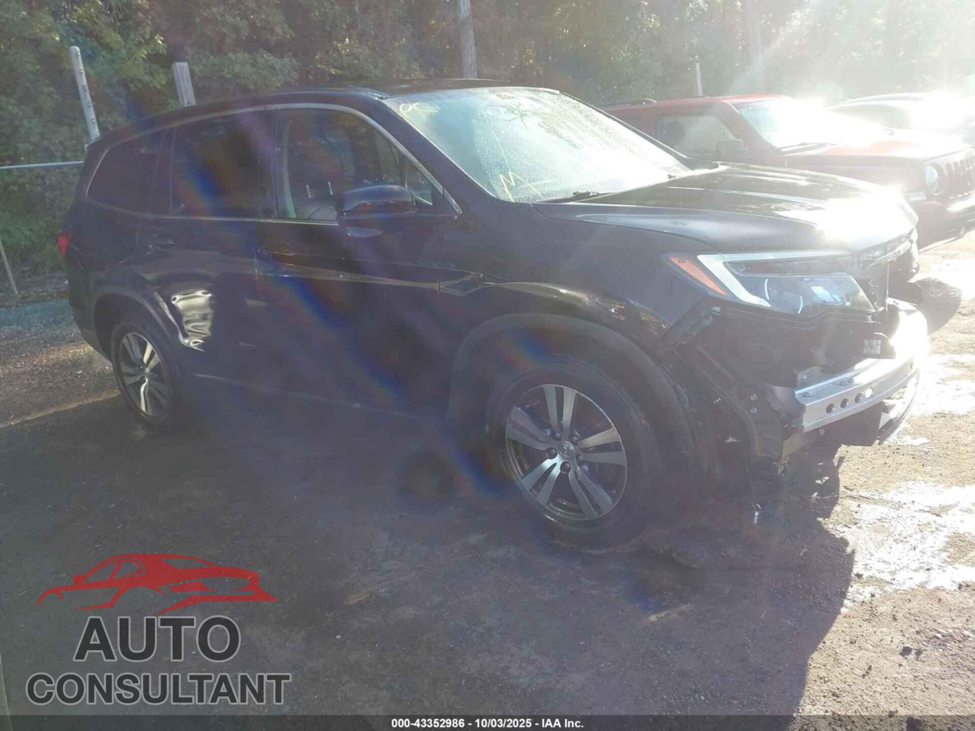 HONDA PILOT 2017 - 5FNYF6H56HB032789
