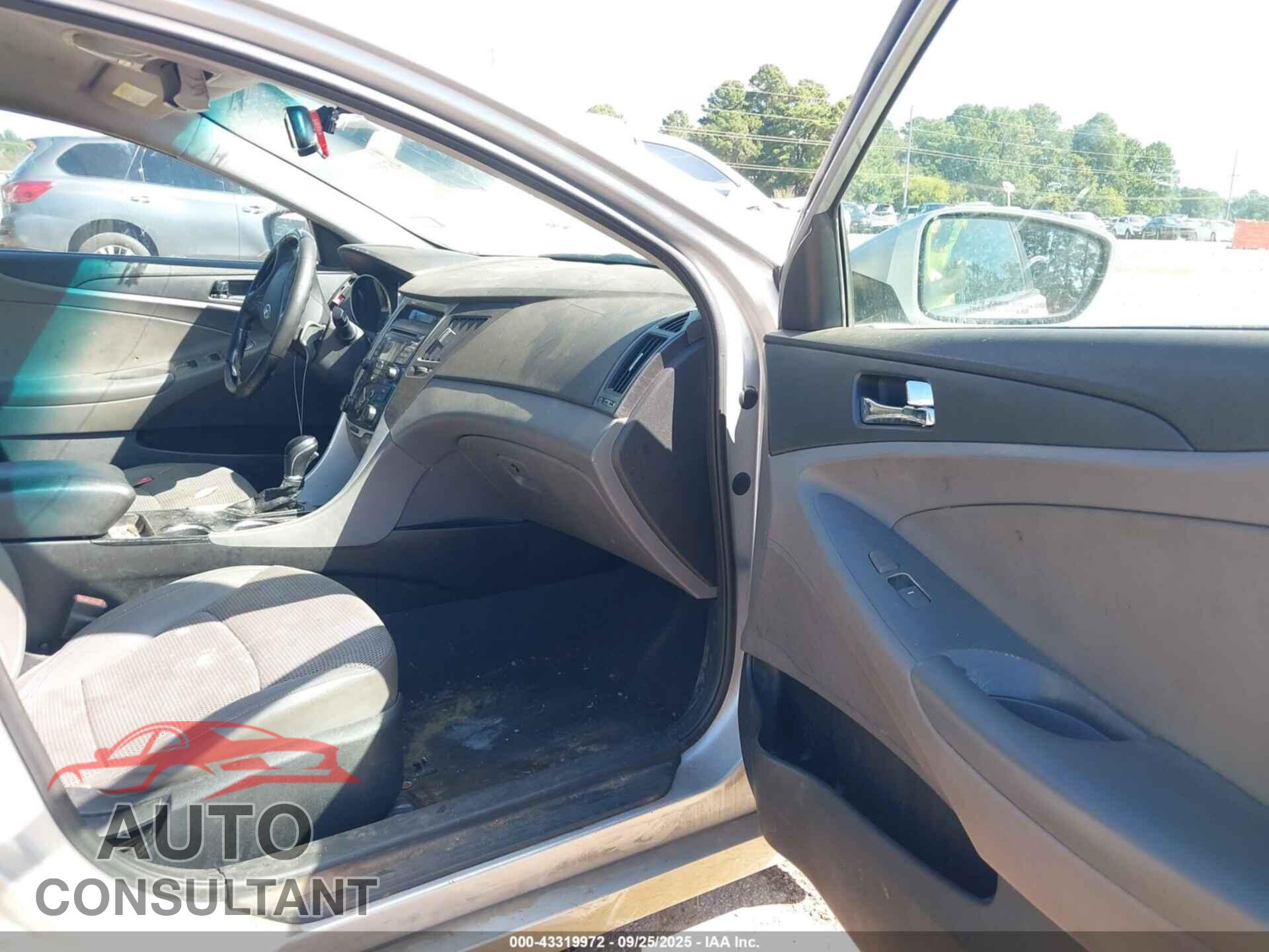 HYUNDAI SONATA 2011 - 5NPEC4AC3BH126386