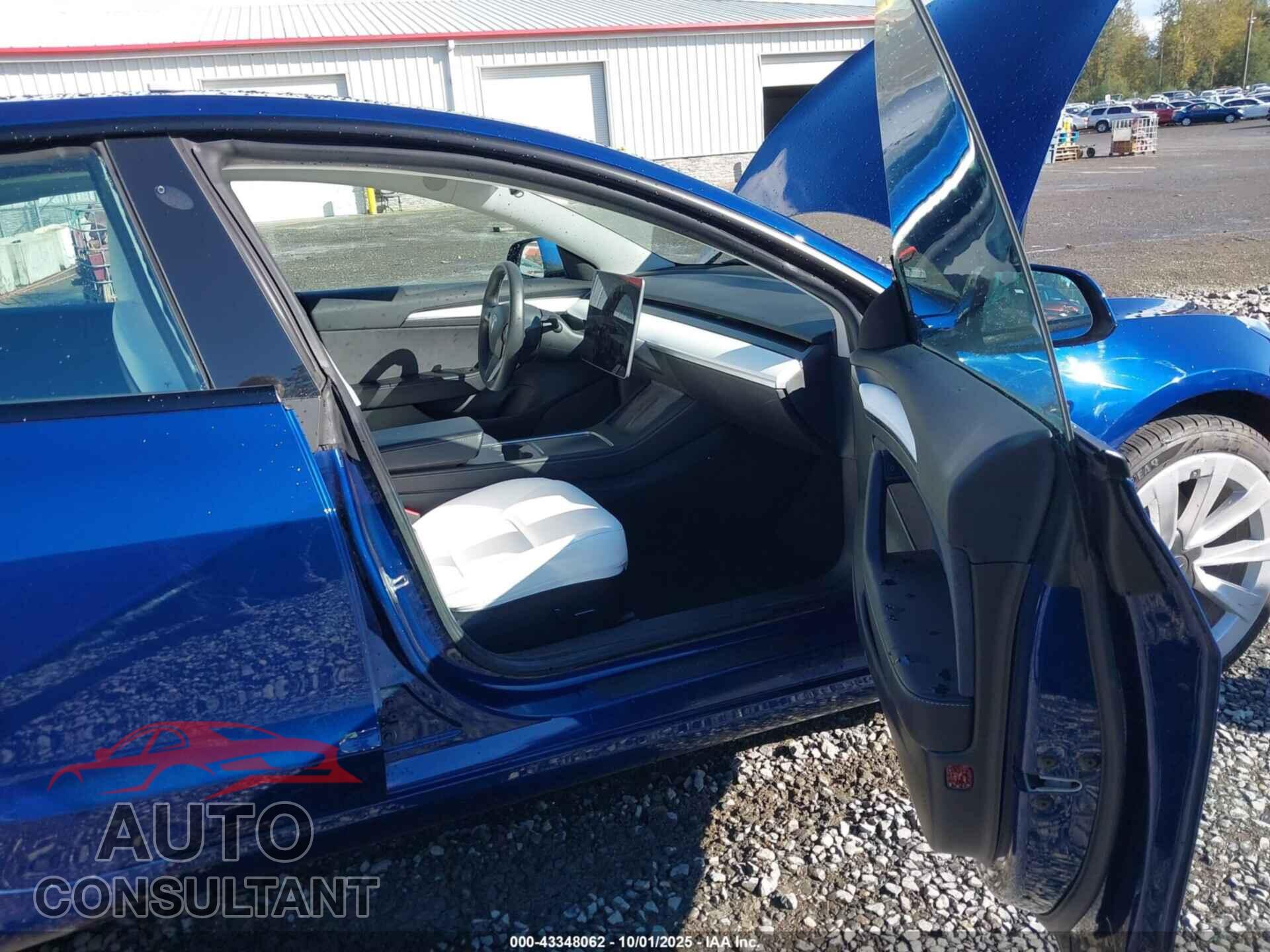 TESLA MODEL 3 2021 - 5YJ3E1EA6MF073452
