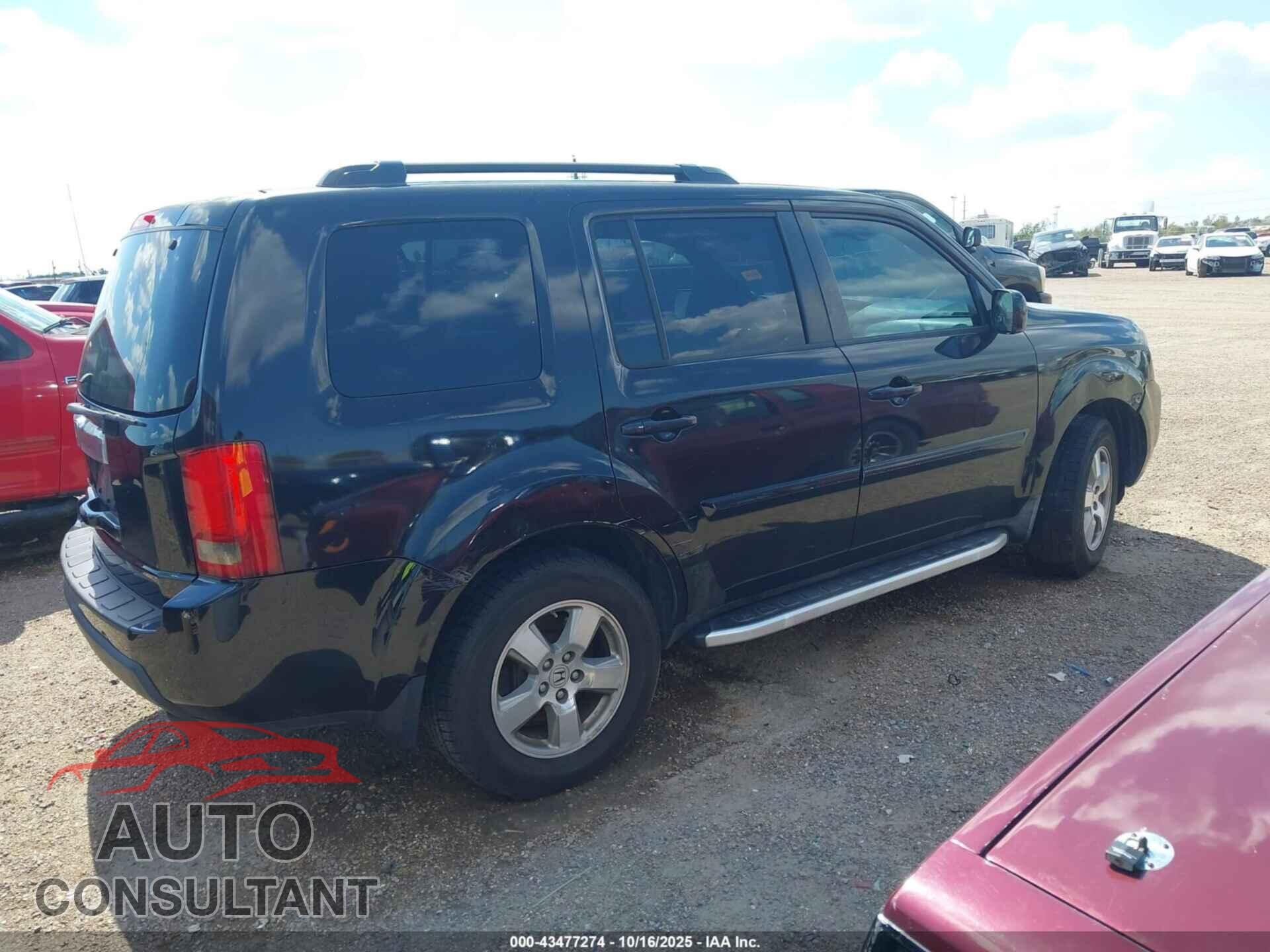 HONDA PILOT 2011 - 5FNYF3H50BB035628