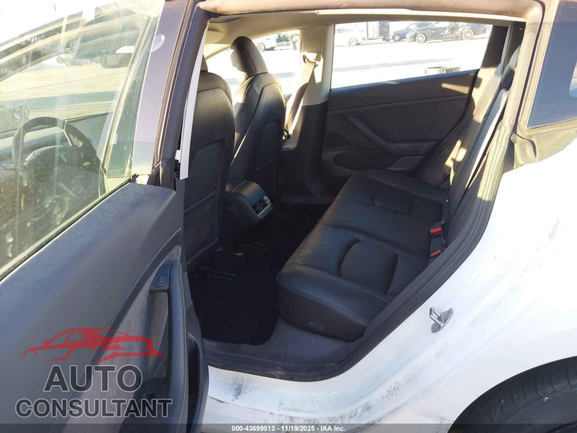TESLA MODEL 3 2021 - 5YJ3E1EA6MF850552