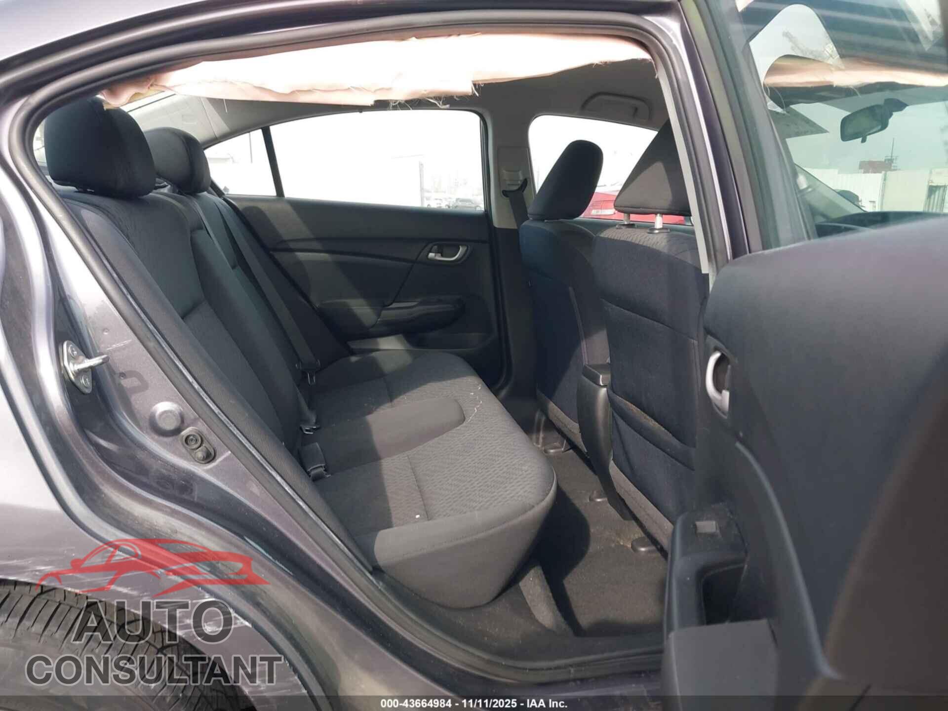 HONDA CIVIC 2015 - 19XFB2F57FE297013