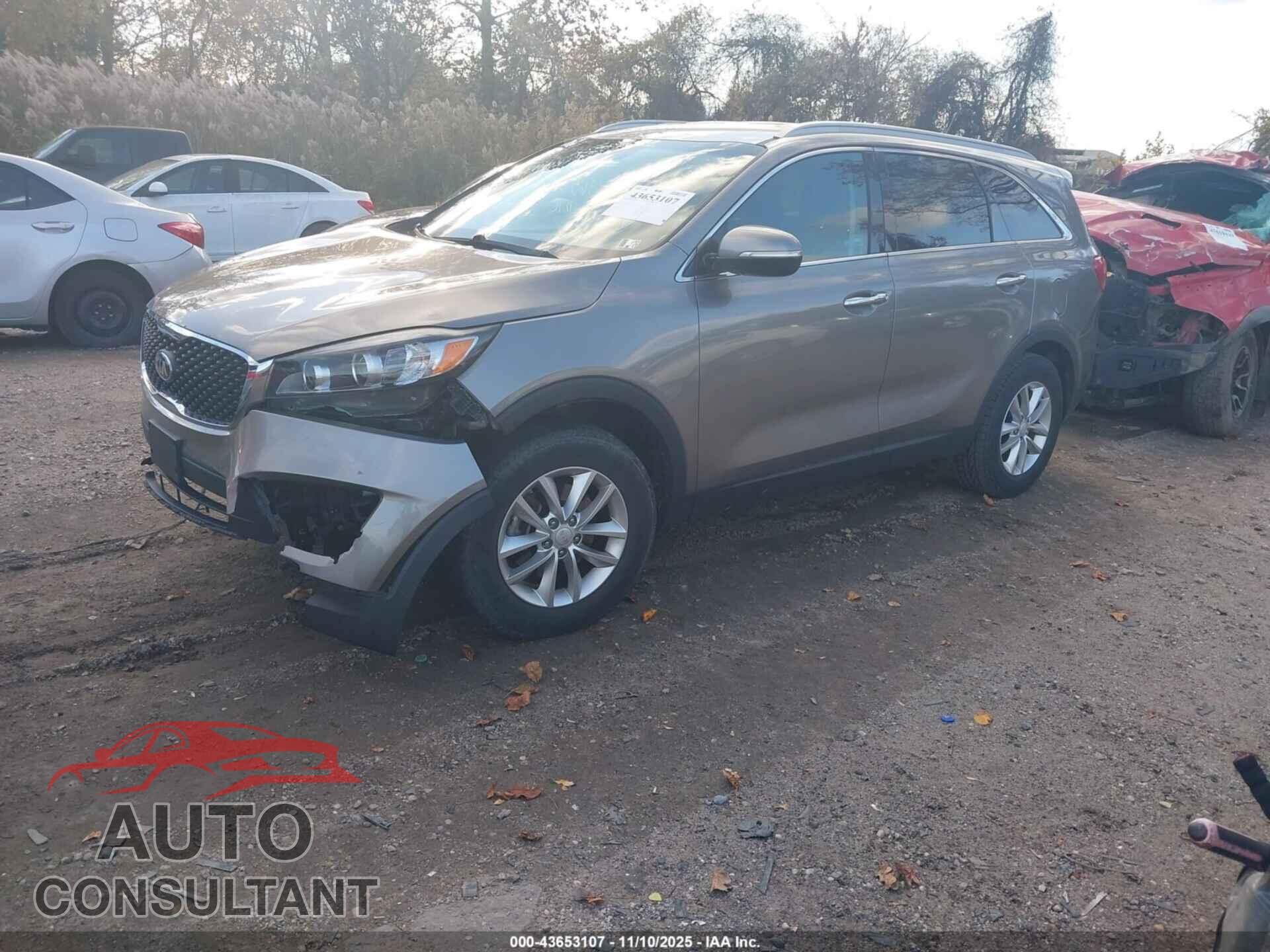 KIA SORENTO 2017 - 5XYPG4A33HG264698