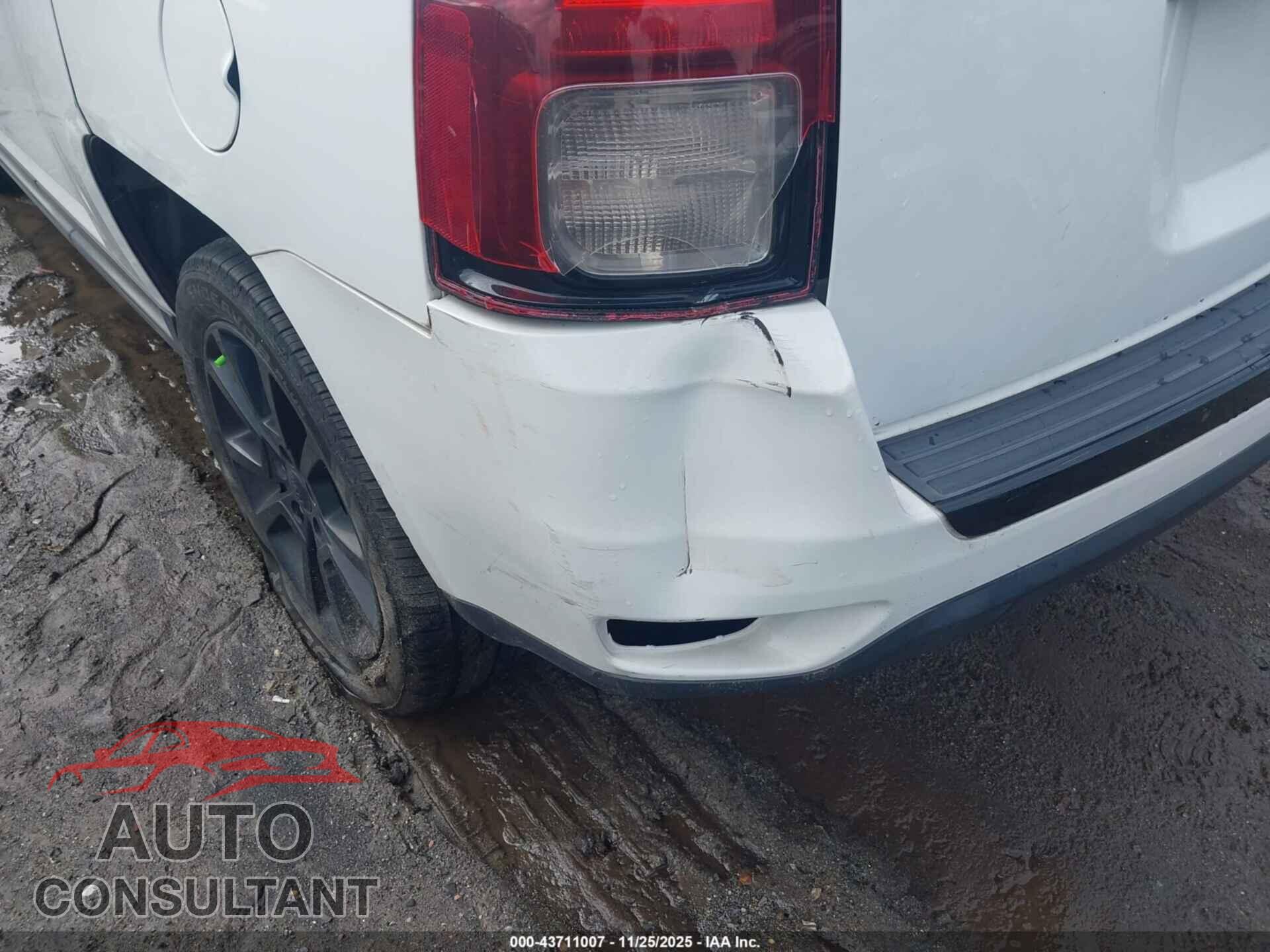JEEP COMPASS 2015 - 1C4NJCBA5FD400289
