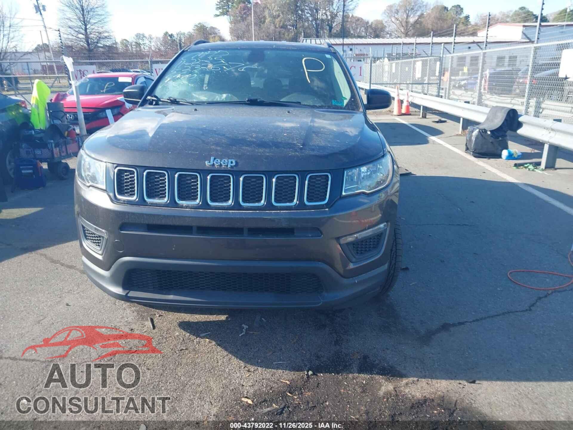 JEEP COMPASS 2018 - 3C4NJDAB4JT232678