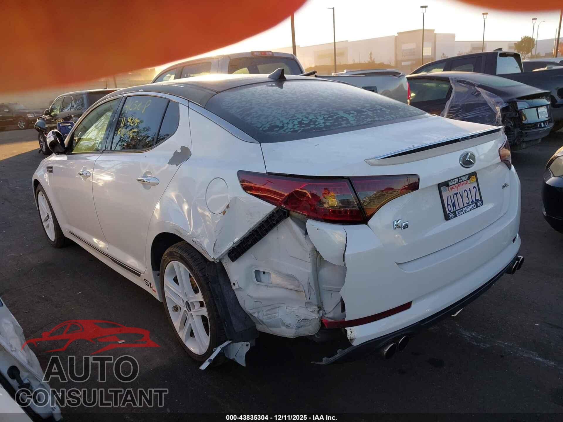 KIA OPTIMA 2013 - 5XXGR4A66DG091410