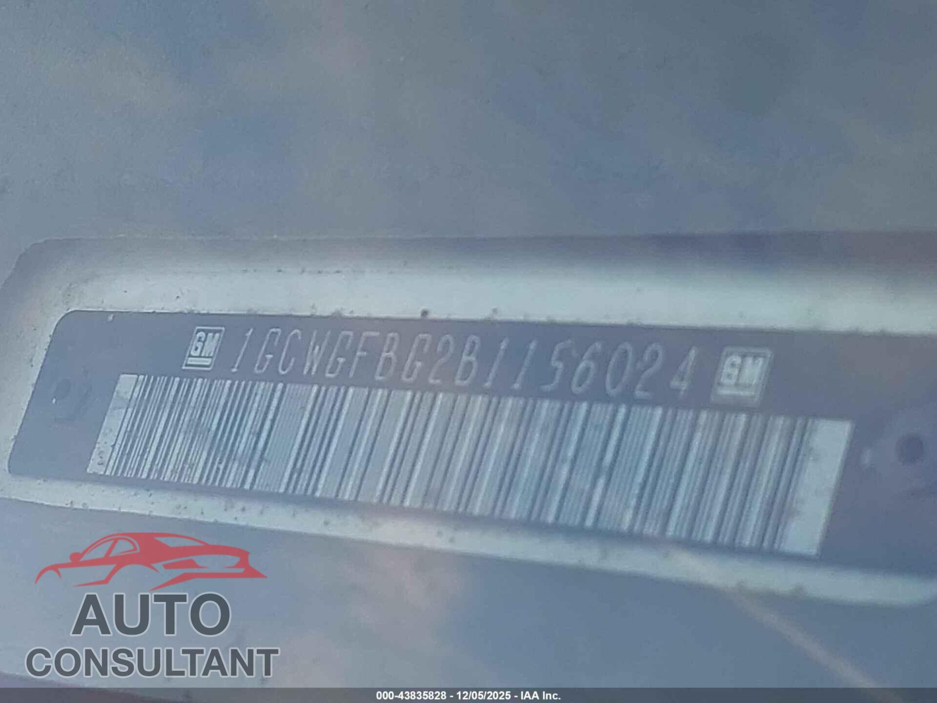 CHEVROLET EXPRESS 2500 2011 - 1GCWGFBG2B1156024