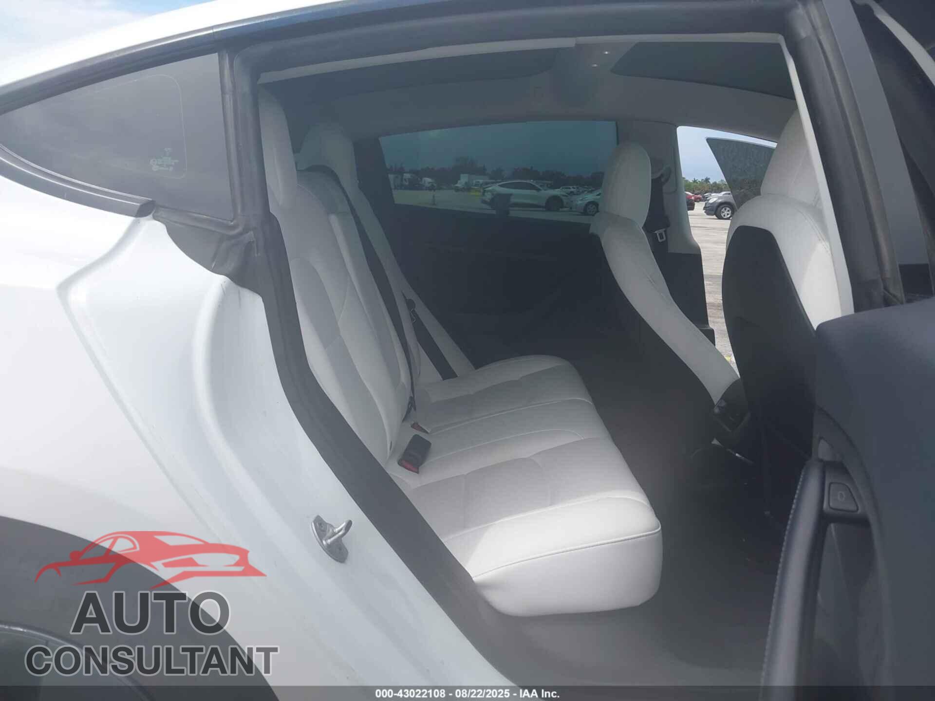 TESLA MODEL 3 2023 - 5YJ3E1EA8PF465577
