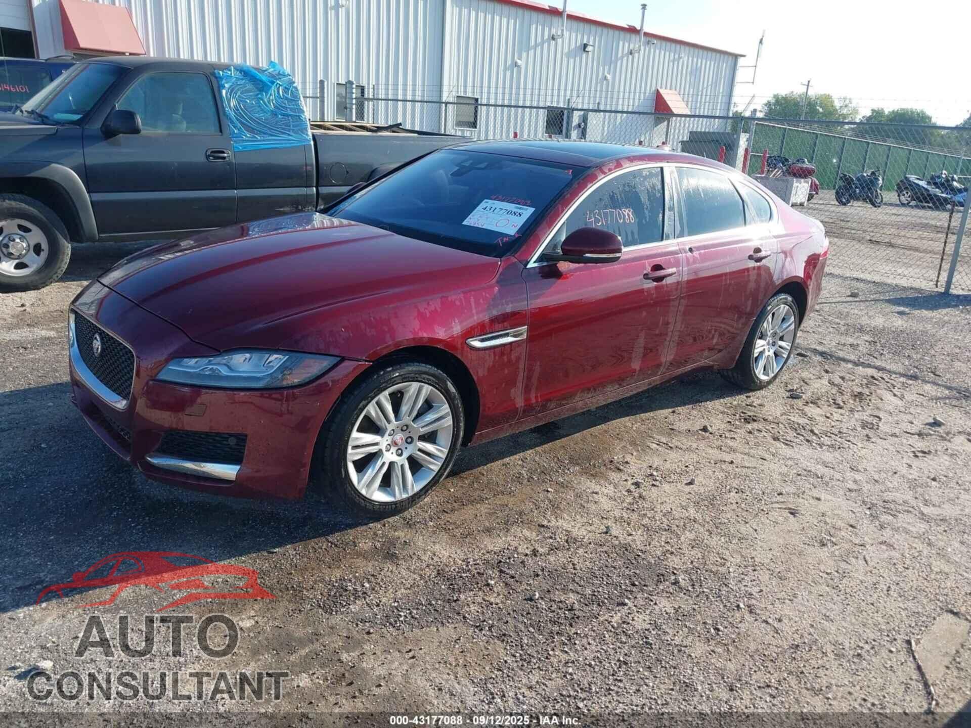 JAGUAR XF 2017 - SAJBD4BVXHCY28971