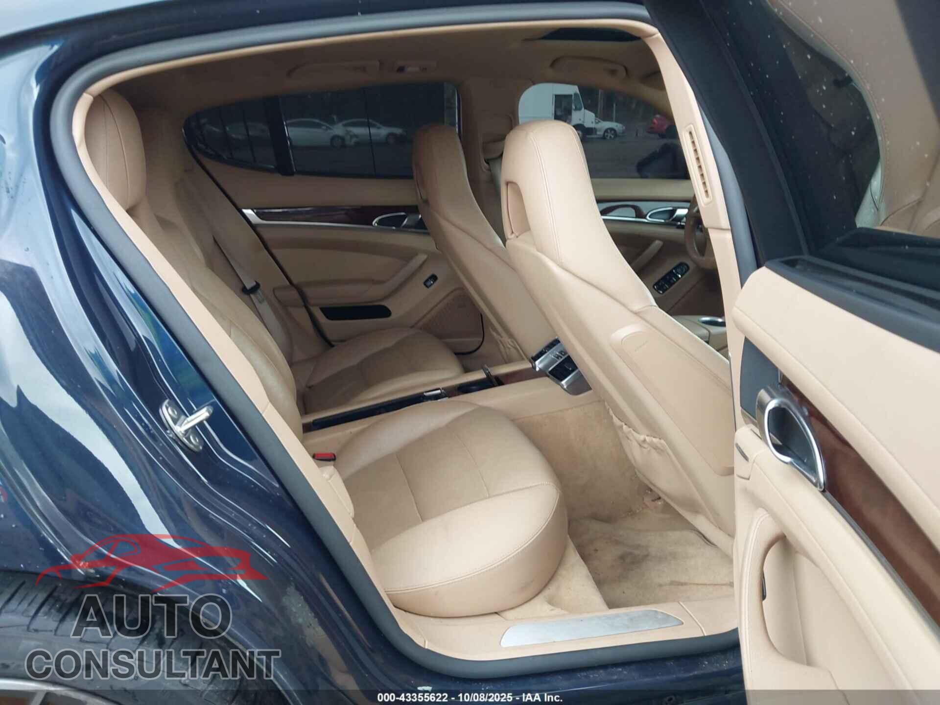 PORSCHE PANAMERA 2011 - WP0AA2A74BL017247