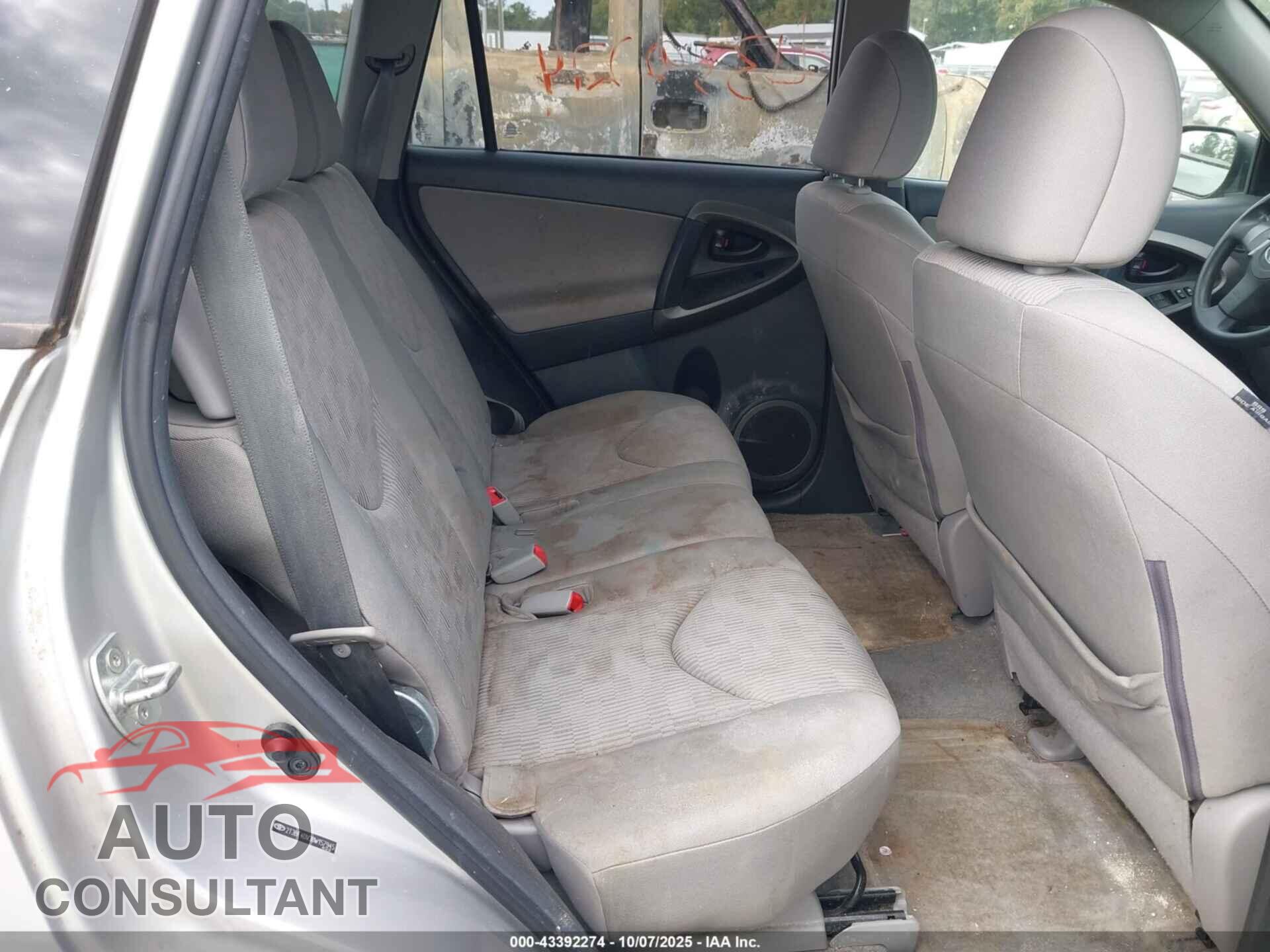 TOYOTA RAV4 2011 - 2T3BF4DV3BW157945