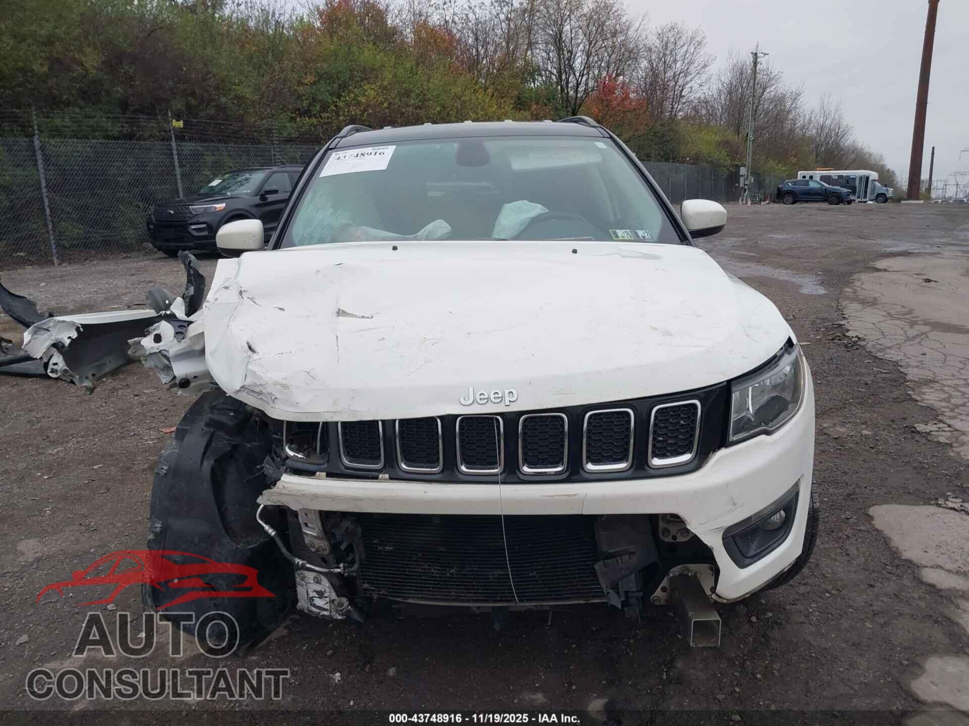 JEEP COMPASS 2018 - 3C4NJDBB6JT246497