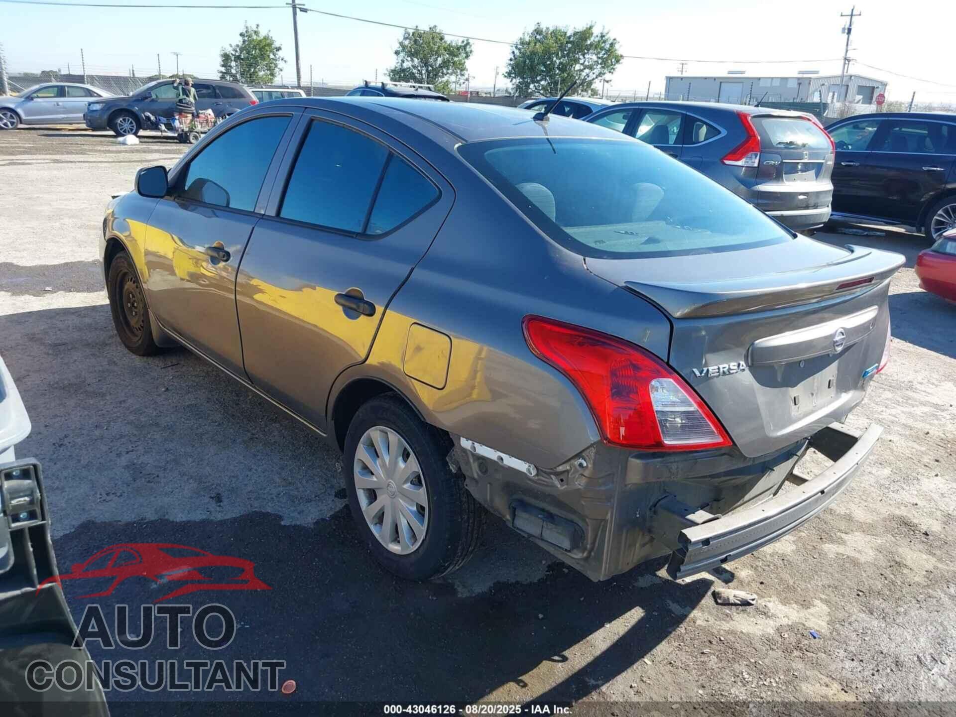 NISSAN VERSA 2015 - 3N1CN7AP1FL830178
