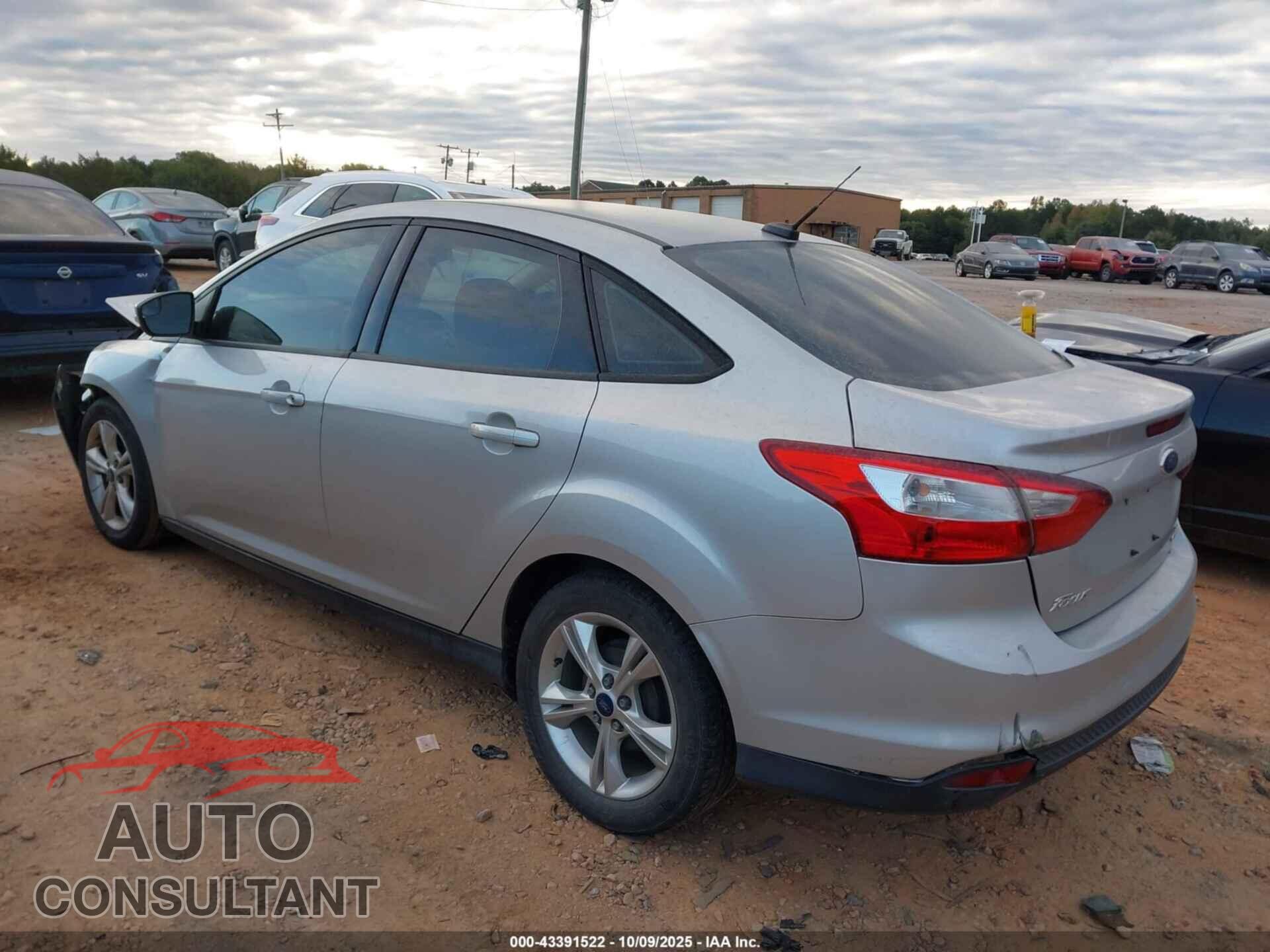 FORD FOCUS 2014 - 1FADP3F22EL378257
