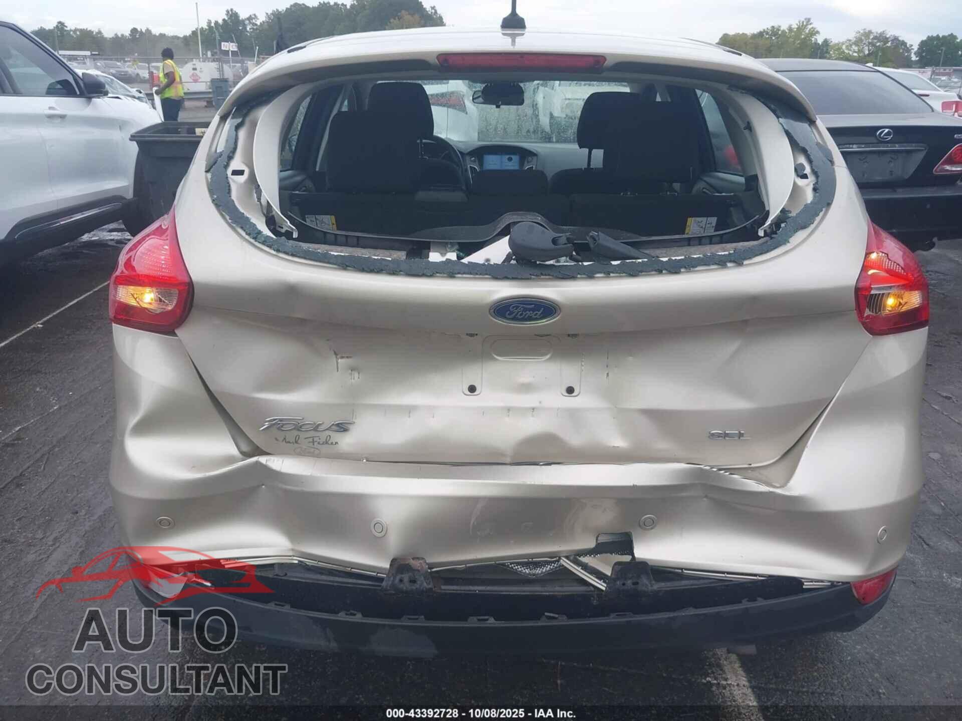 FORD FOCUS 2018 - 1FADP3M24JL222234