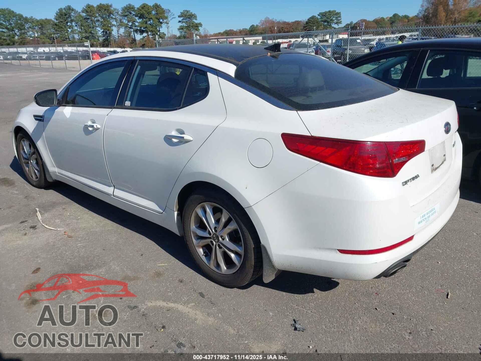 KIA OPTIMA 2011 - KNAGN4A74B5085124