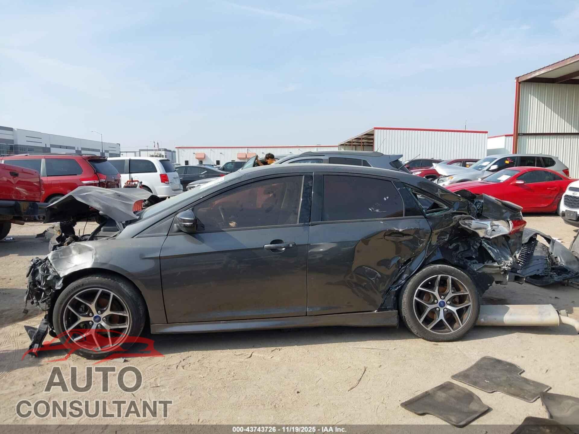 FORD FOCUS 2016 - 1FADP3F20GL391138