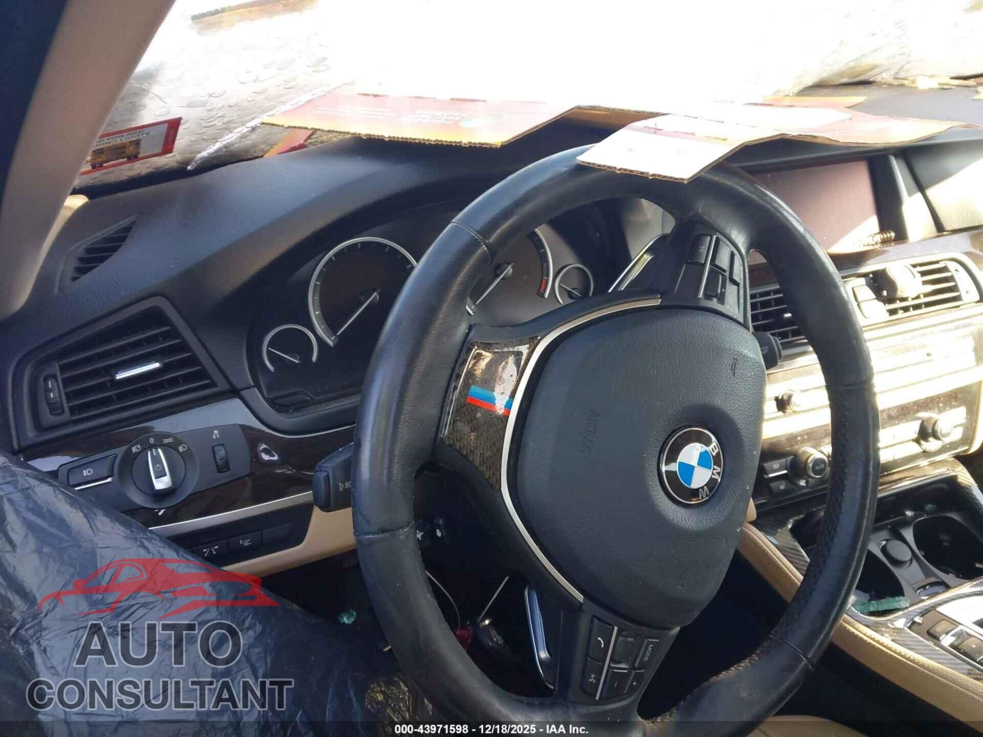 BMW 528I 2016 - WBA5A7C51GG150801