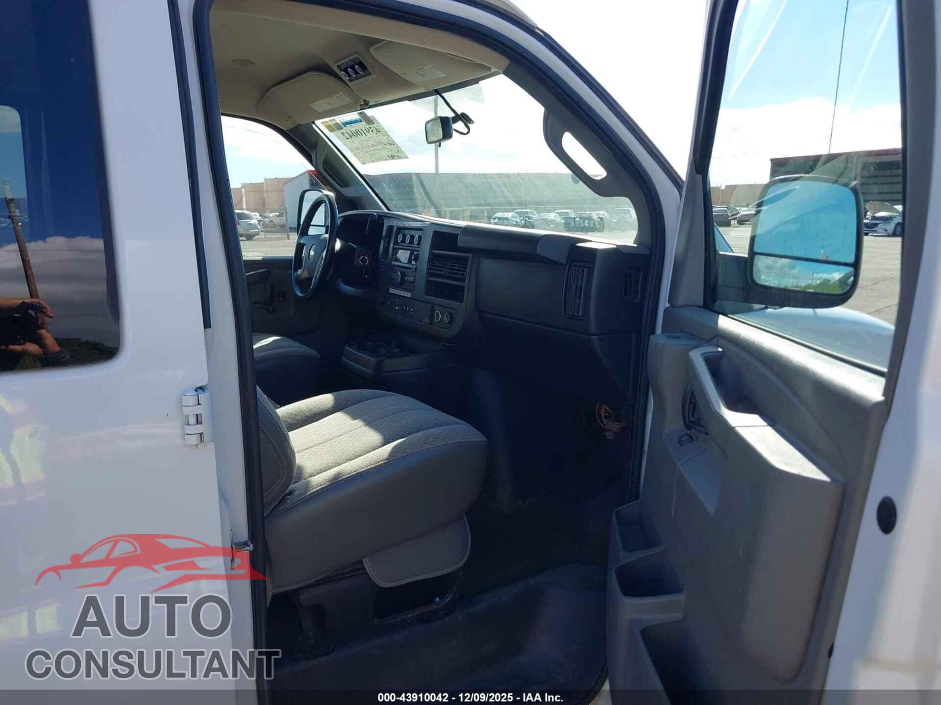 CHEVROLET EXPRESS 3500 2017 - 1GAZGPFF2H1275374