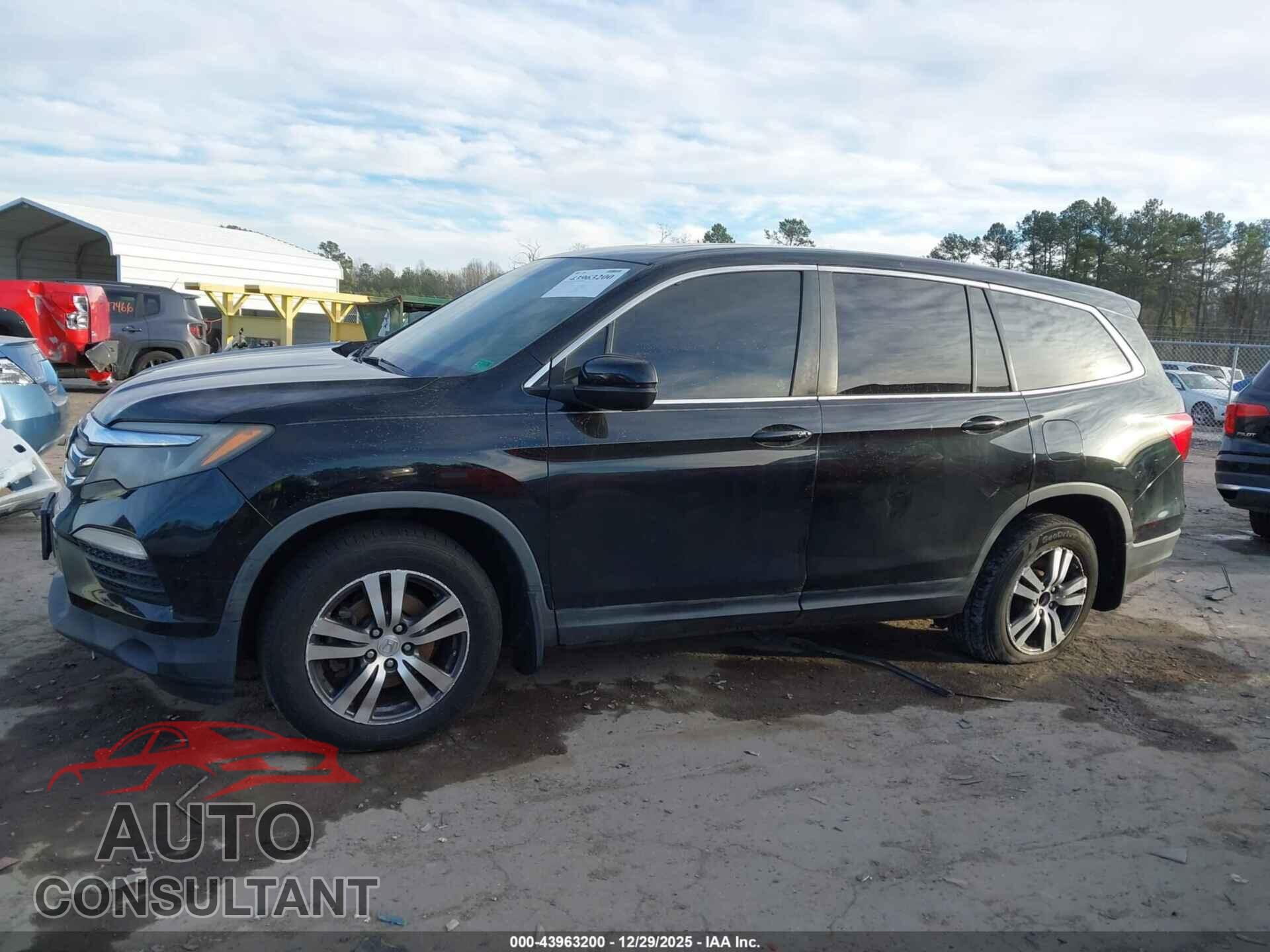 HONDA PILOT 2017 - 5FNYF5H76HB010397