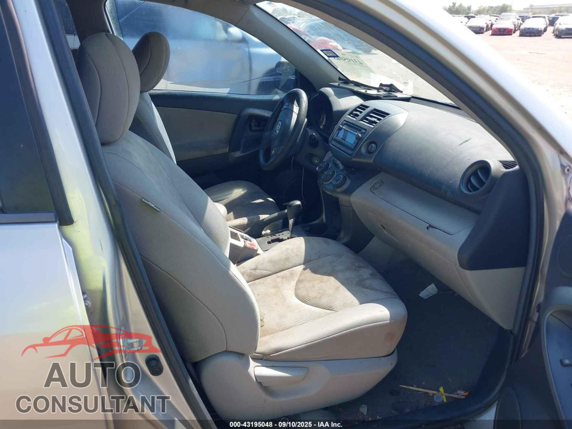 TOYOTA RAV4 2012 - 2T3ZF4DV6CW137527