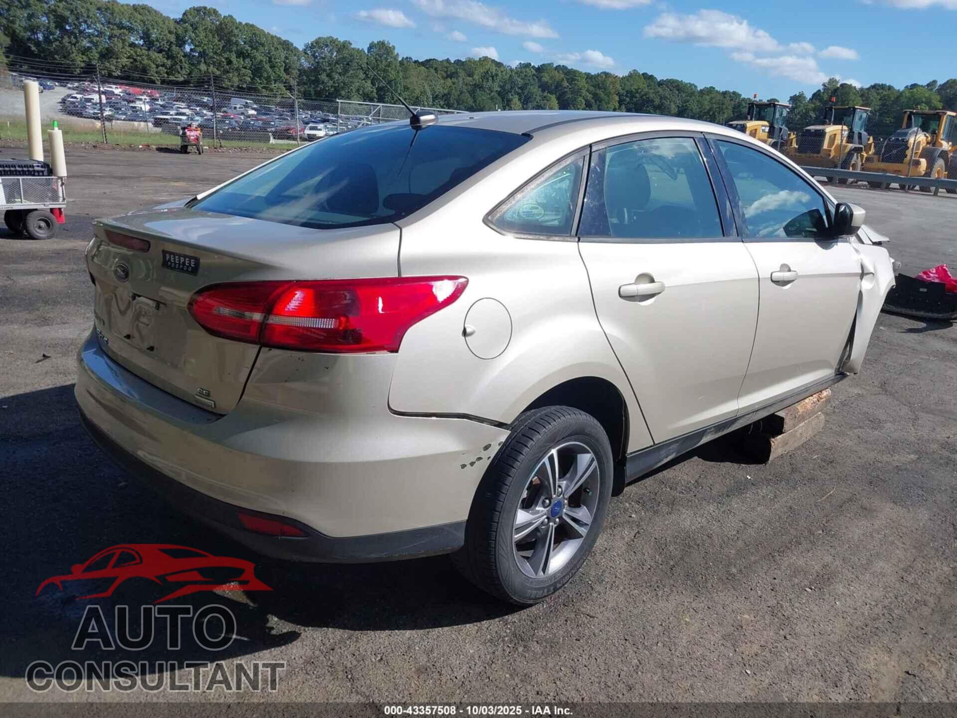 FORD FOCUS 2018 - 1FADP3FEXJL210077