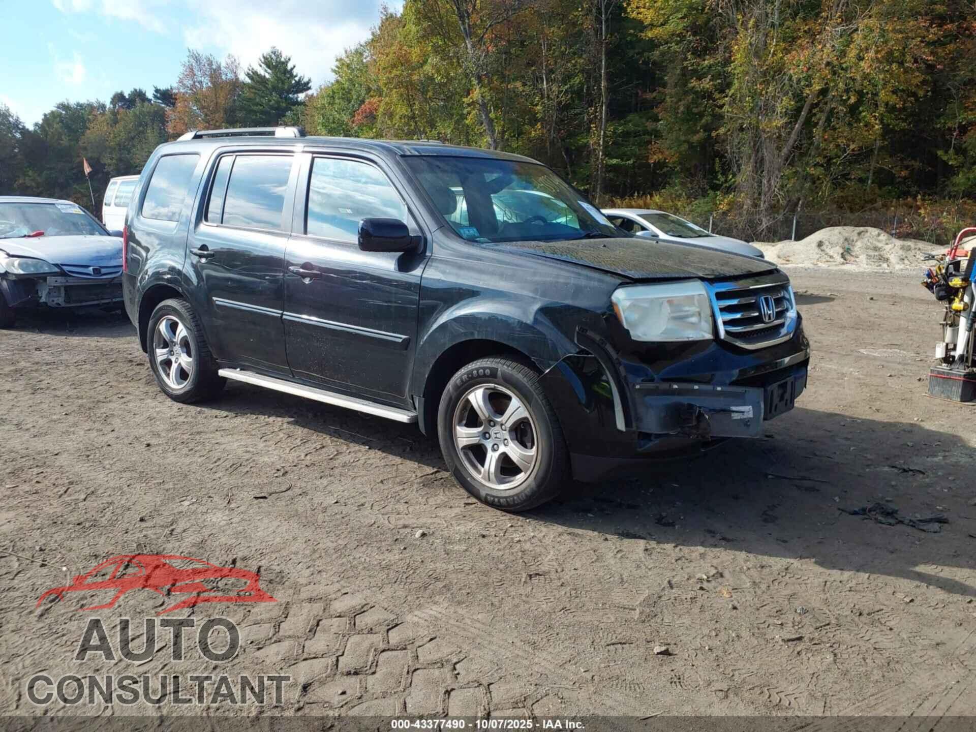 HONDA PILOT 2013 - 5FNYF4H76DB085217