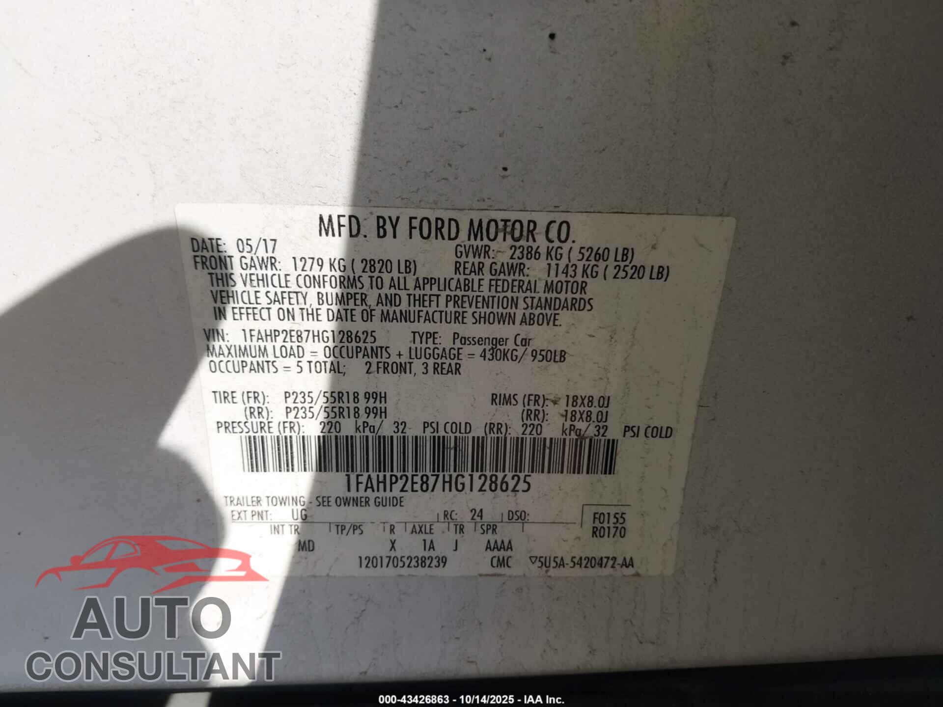 FORD TAURUS 2017 - 1FAHP2E87HG128625