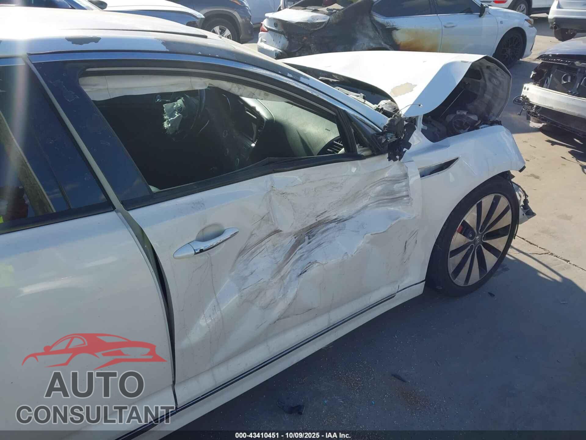 KIA OPTIMA 2013 - 5XXGR4A60DG108721