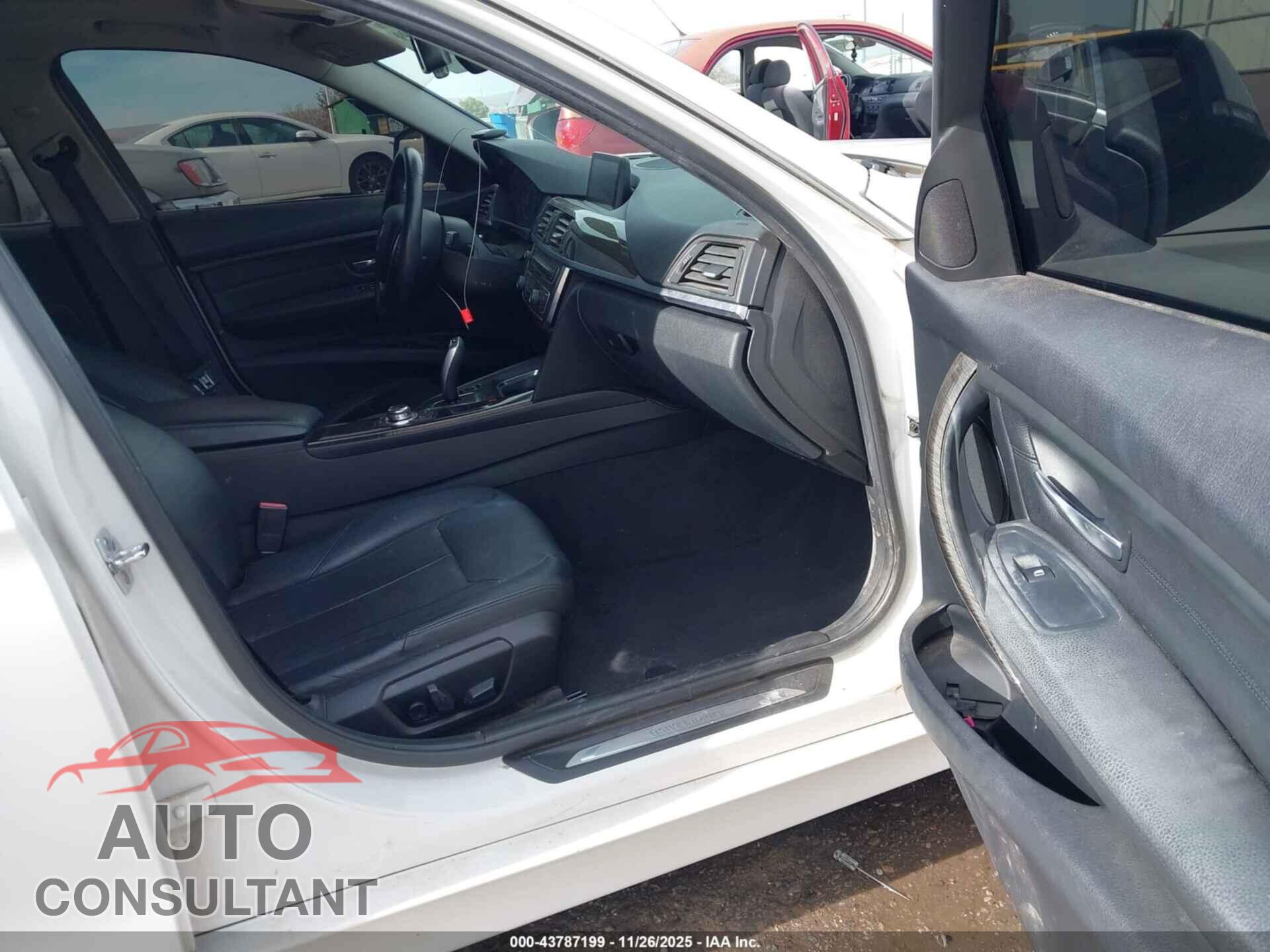BMW 328I 2012 - WBA3A5C51CF258525