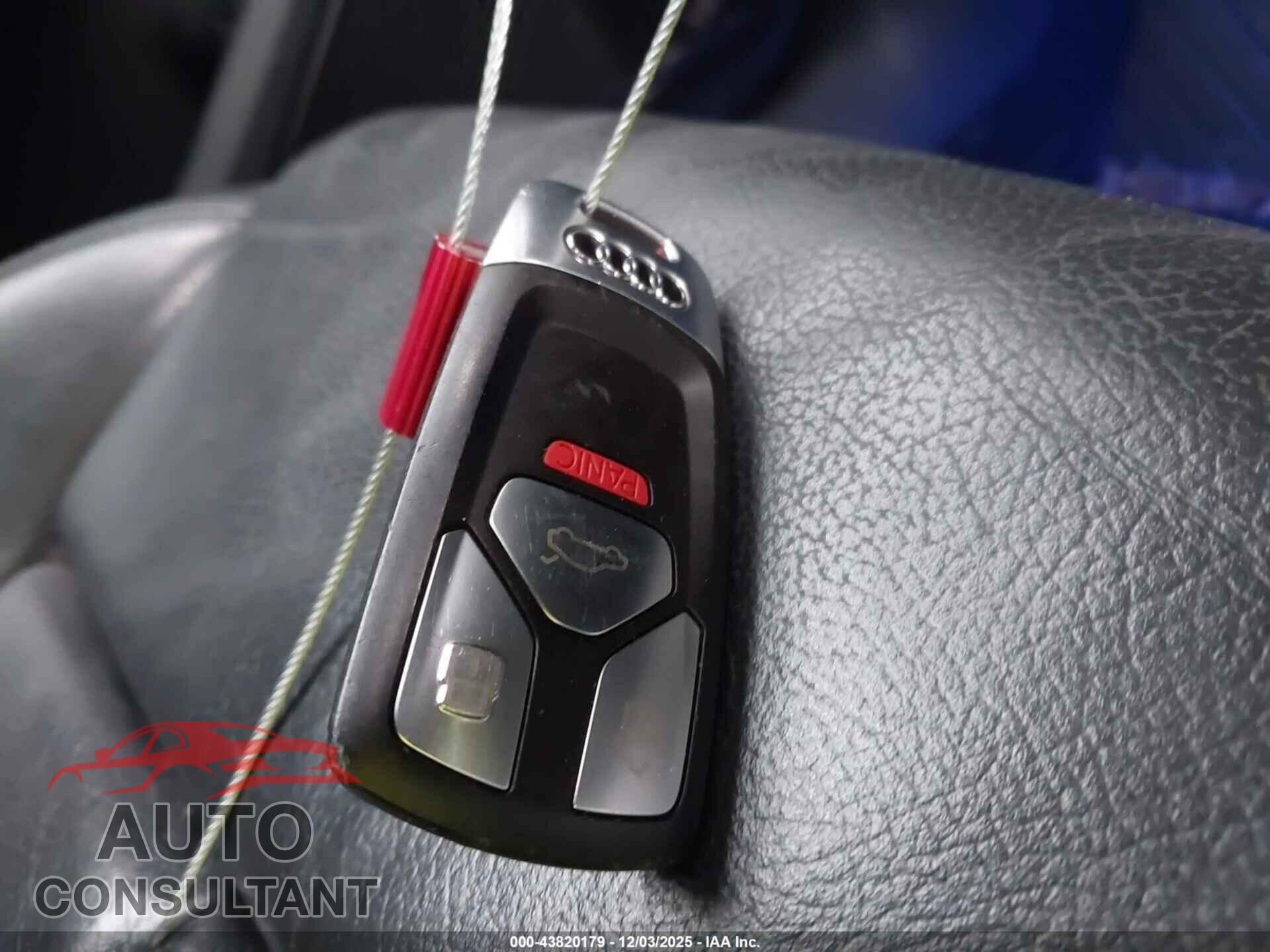 AUDI A4 2018 - WAULMAF42JA101079