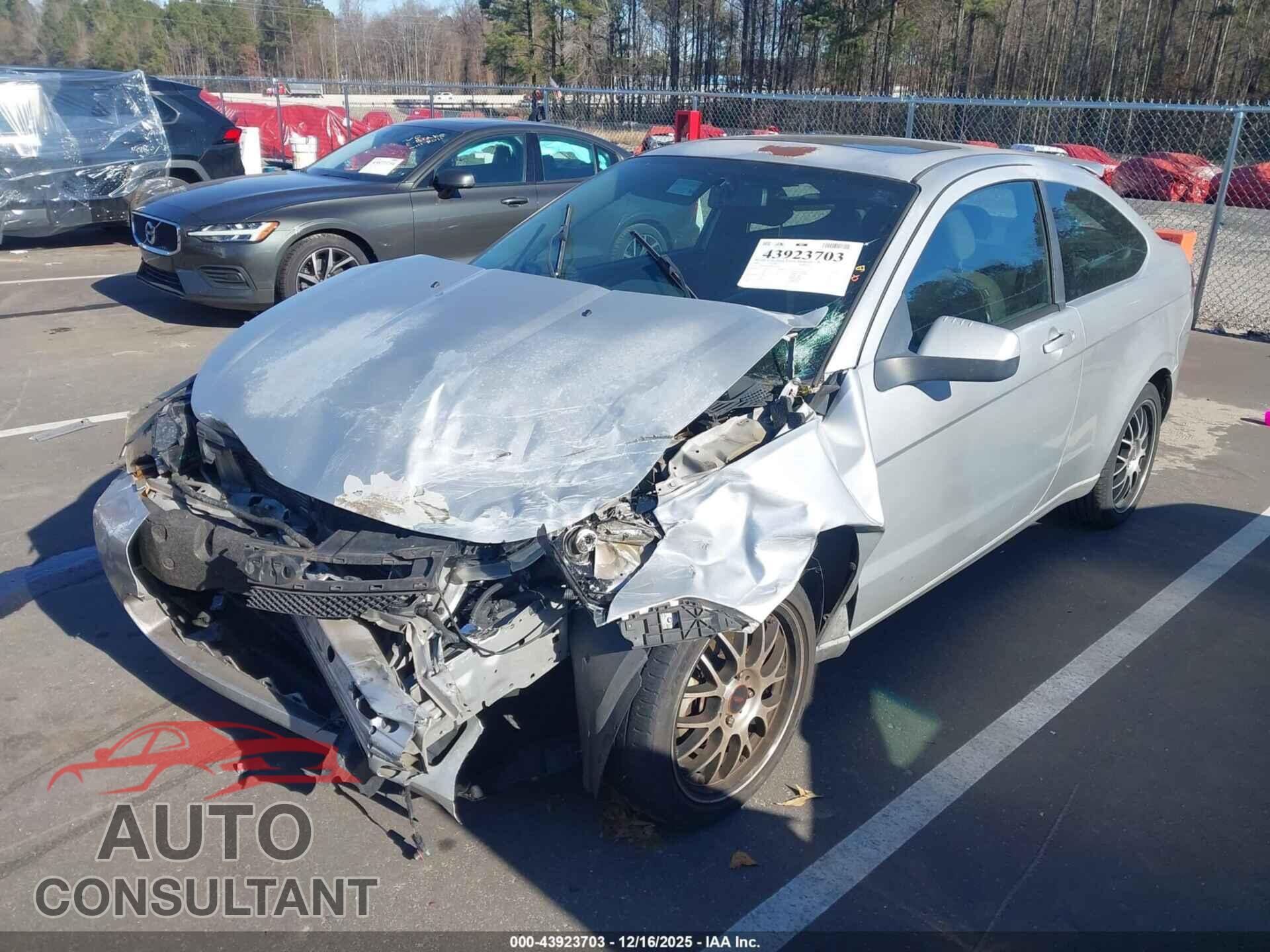 FORD FOCUS 2009 - 1FAHP33N29W202071
