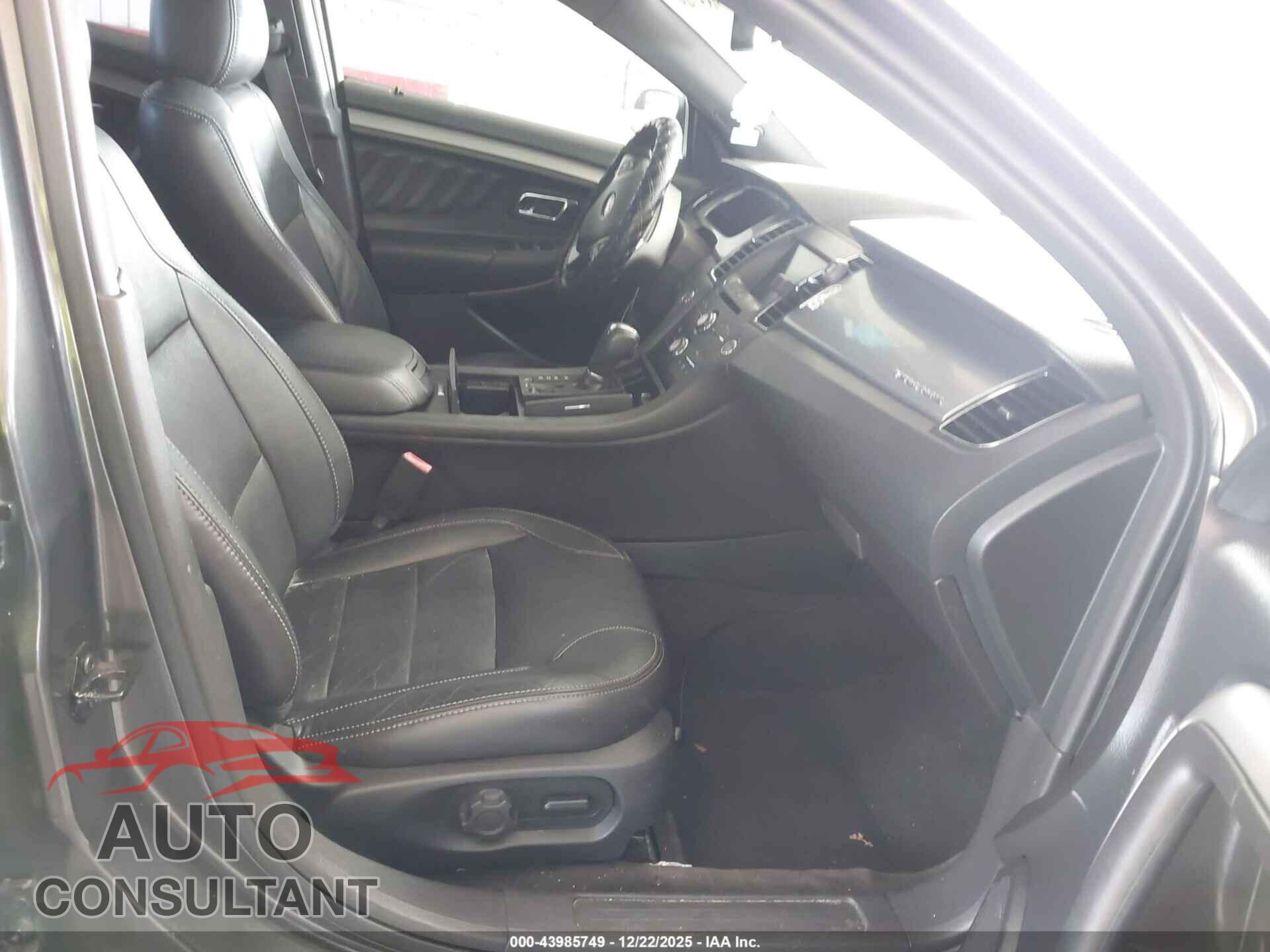 FORD TAURUS 2015 - 1FAHP2E81FG166722