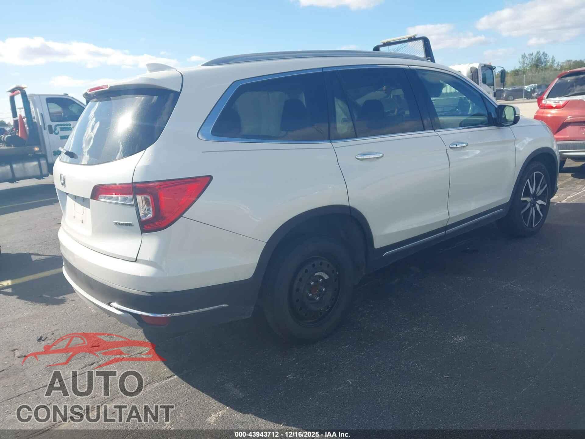 HONDA PILOT 2019 - 5FNYF5H97KB010921