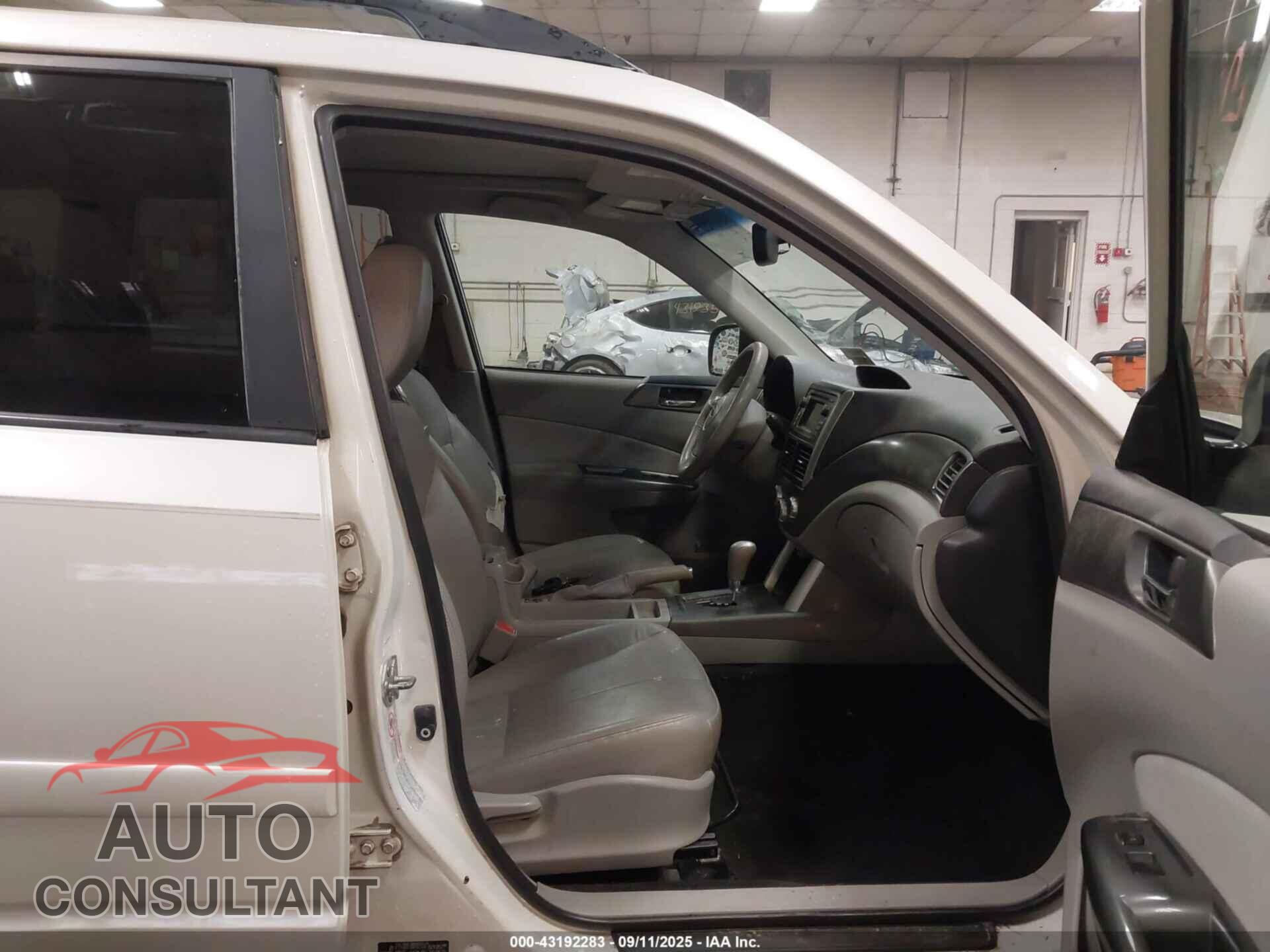 SUBARU FORESTER 2011 - JF2SHAEC1BH742374