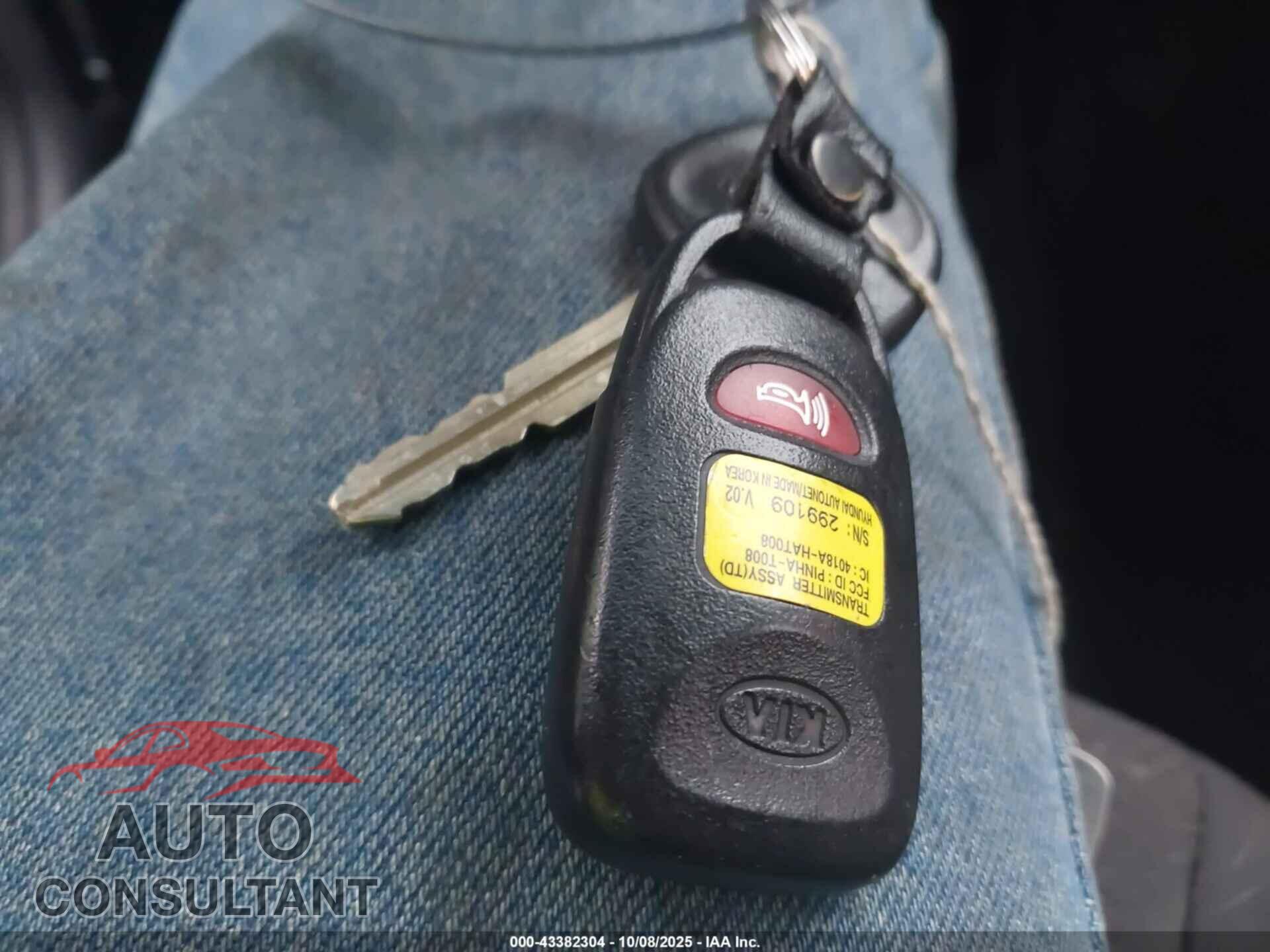 KIA FORTE 2011 - KNAFU4A21B5448773