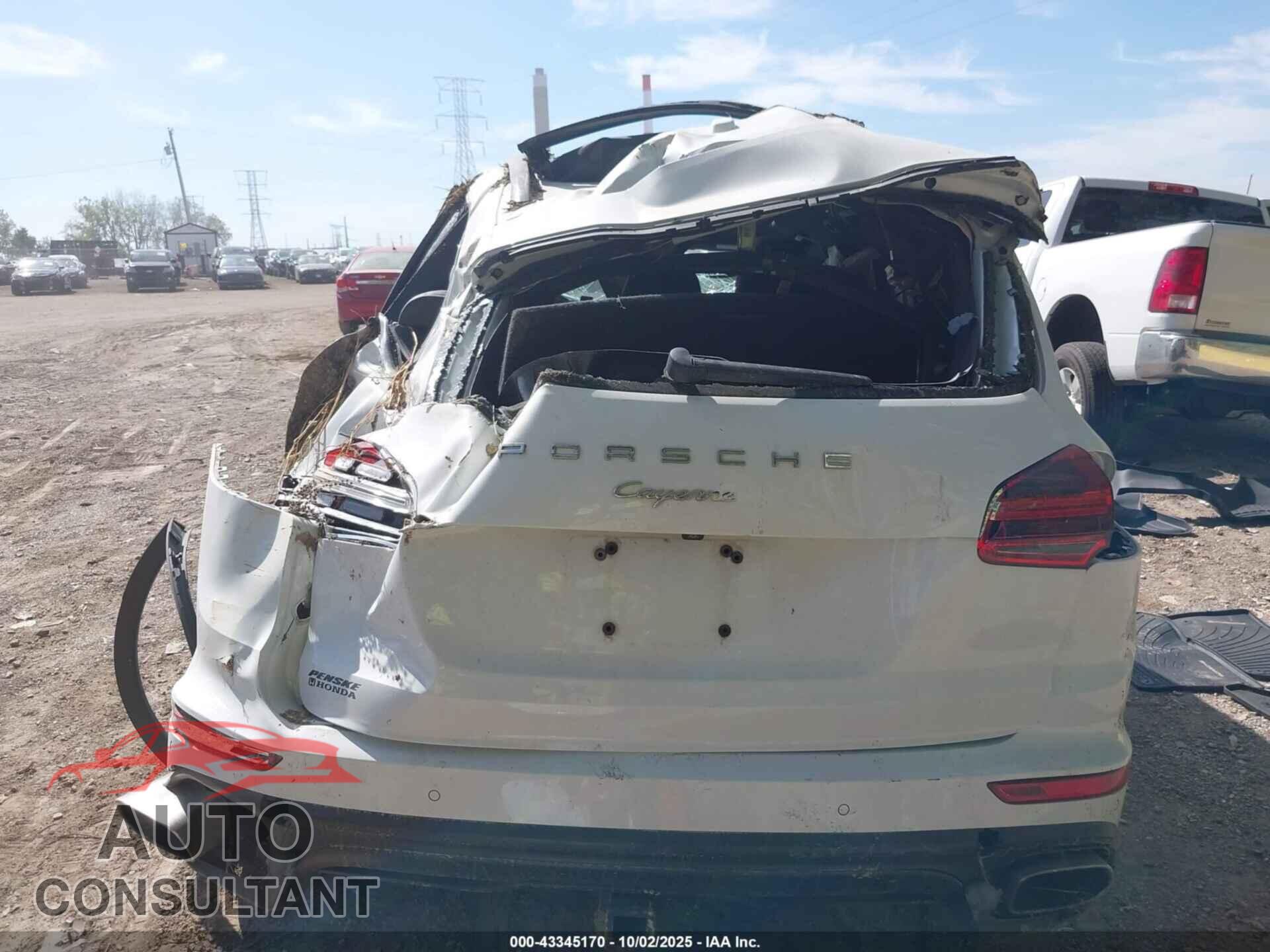 PORSCHE CAYENNE 2016 - WP1AA2A2XGLA08207