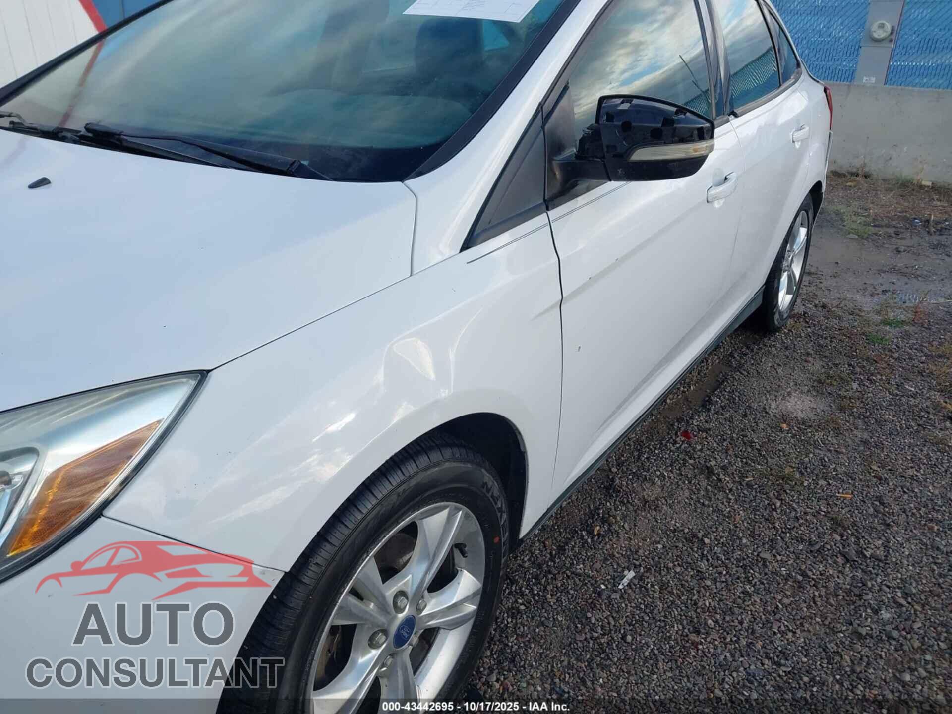 FORD FOCUS 2014 - 1FADP3F28EL200501