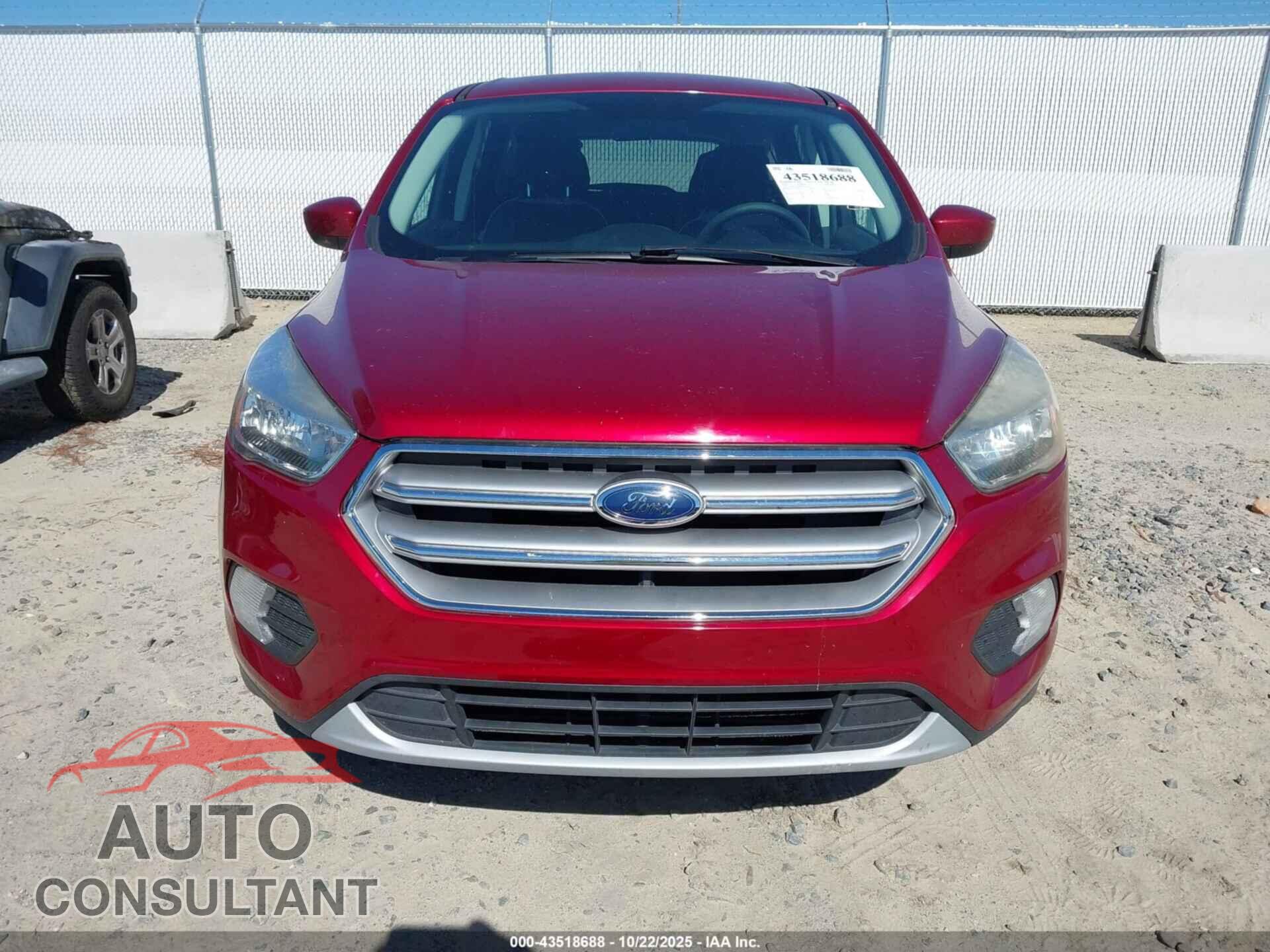 FORD ESCAPE 2017 - 1FMCU0G96HUF09726