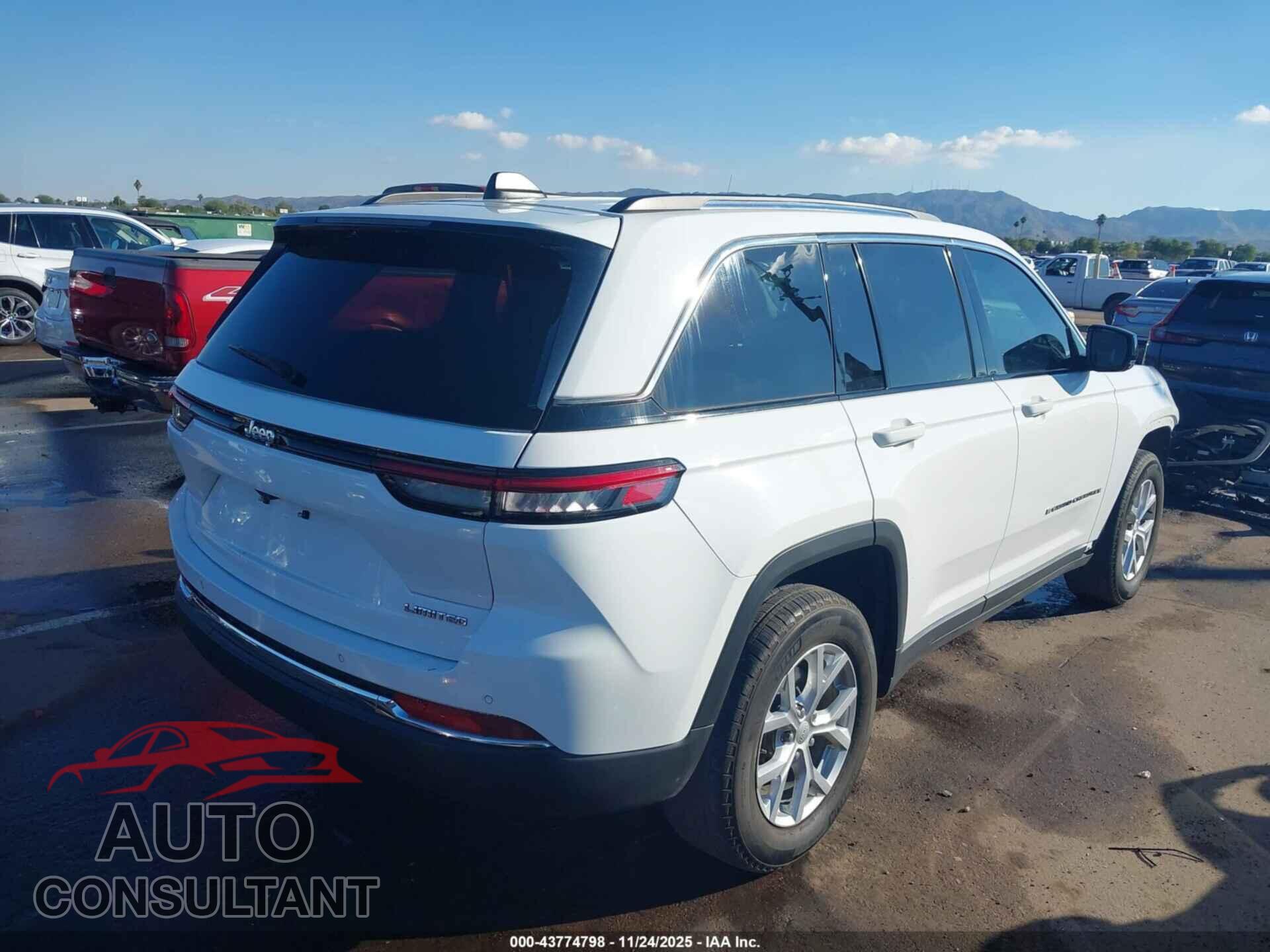 JEEP GRAND CHEROKEE 2023 - 1C4RJGBG6PC623283