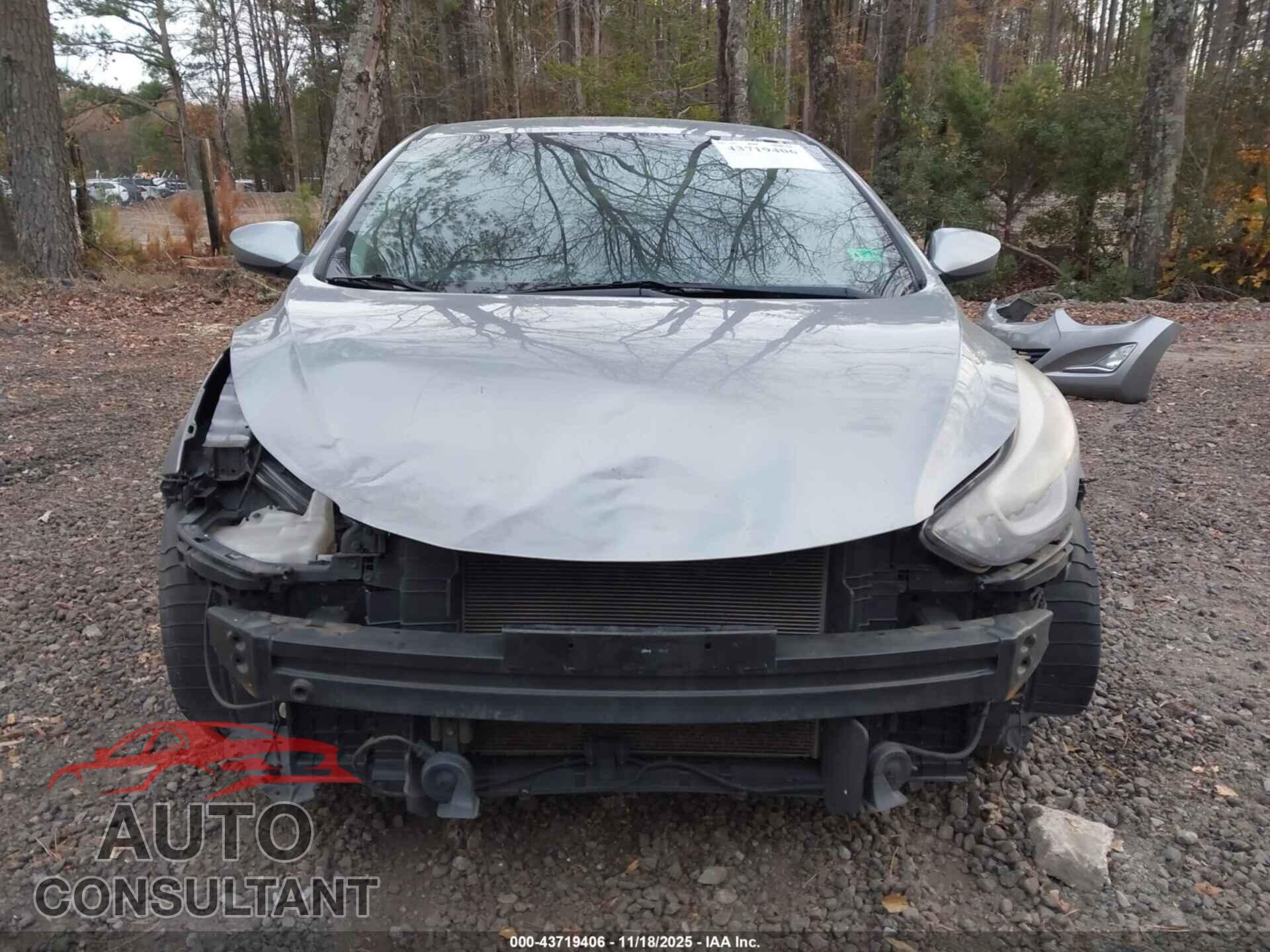HYUNDAI ELANTRA 2015 - KMHDH4AE1FU387828
